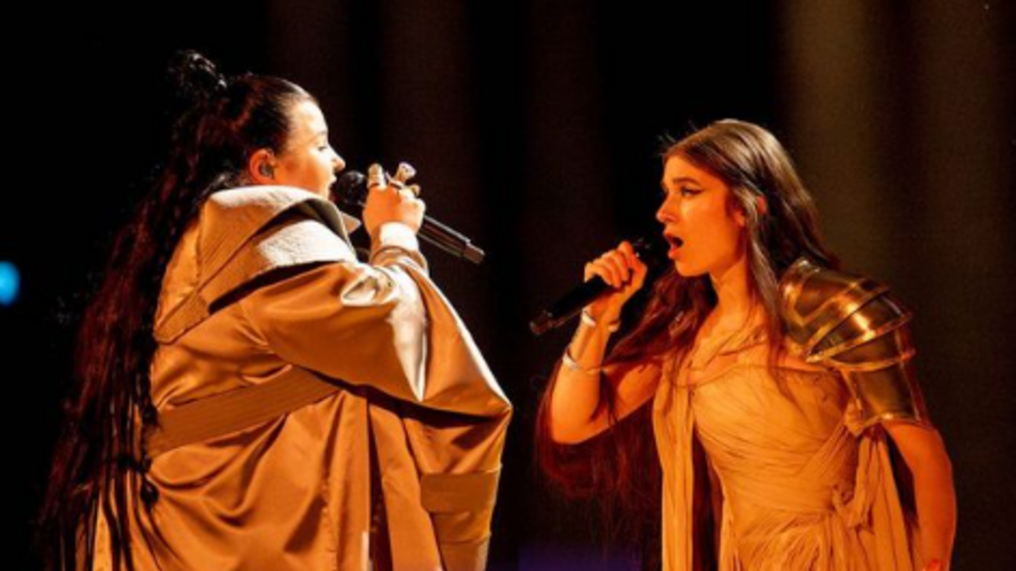 Alyona Alyona и Jerry Heil провели первую репетицию на сцене Евровидения-2024