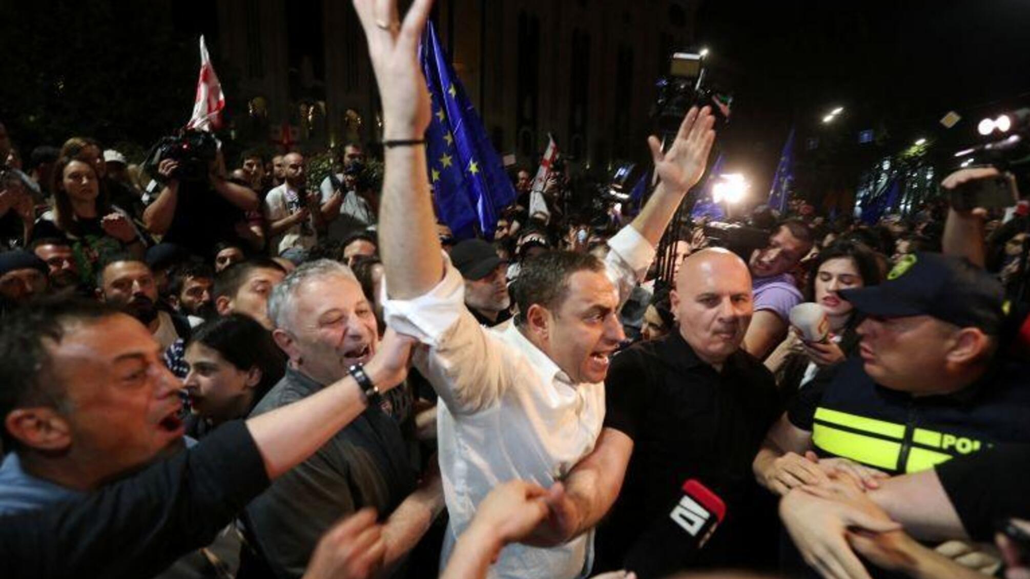 На мітингу у Тбілісі грузини вимагають санкцій проти росії та путіна