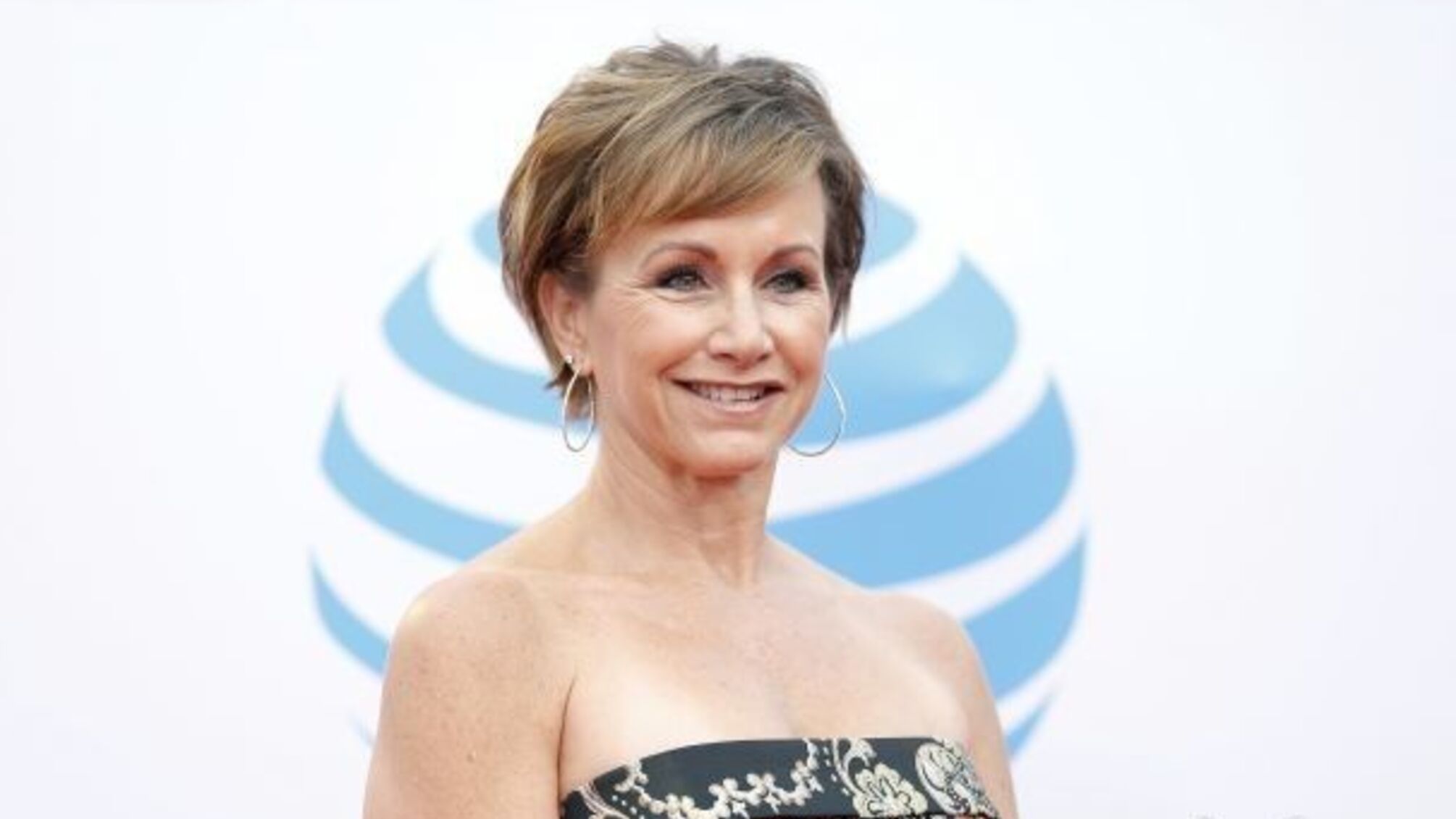 Зірка 'Беверлі-Гіллз, 90210' Картеріс звернулася із закликом допомогти Україні й 'покласти край' репресивному режиму рф