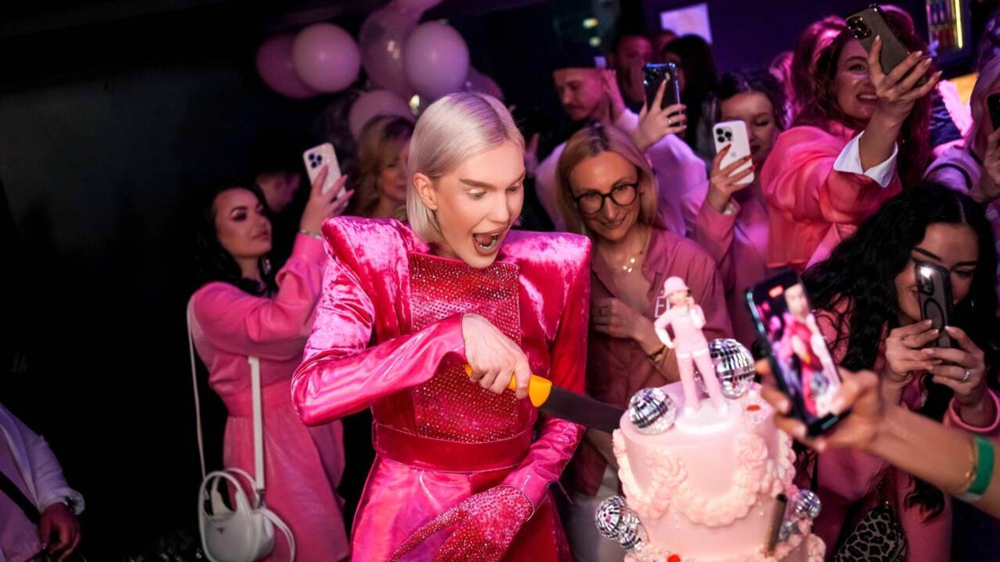 Візажист Єгор Андрюшин