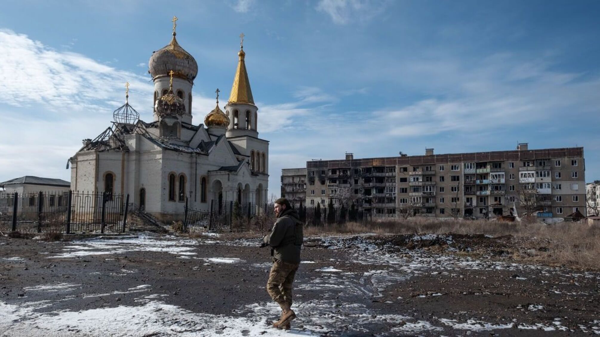 Військовий і Часів Яр