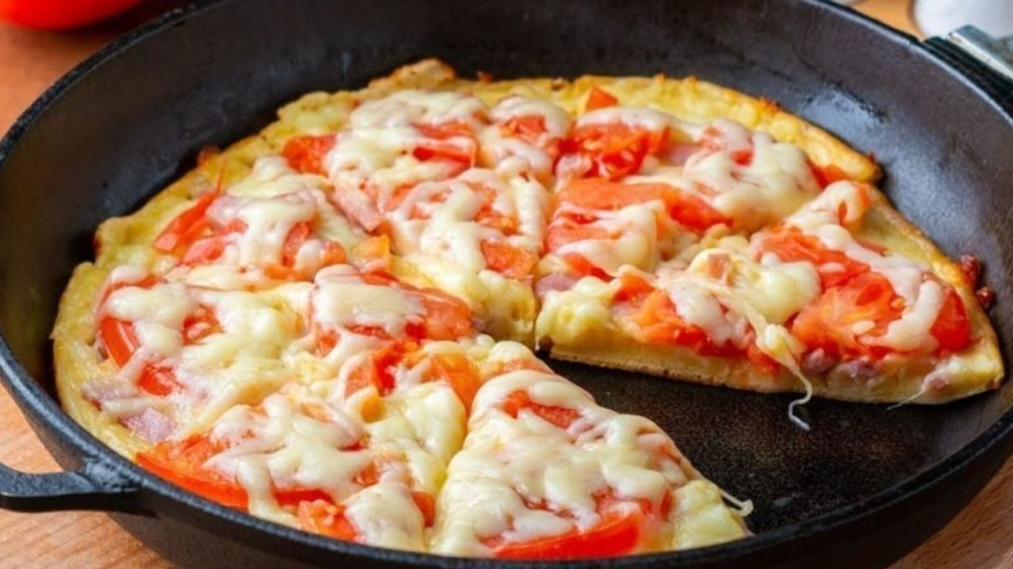 Быструю пиццу можно приготовить на завтрак.