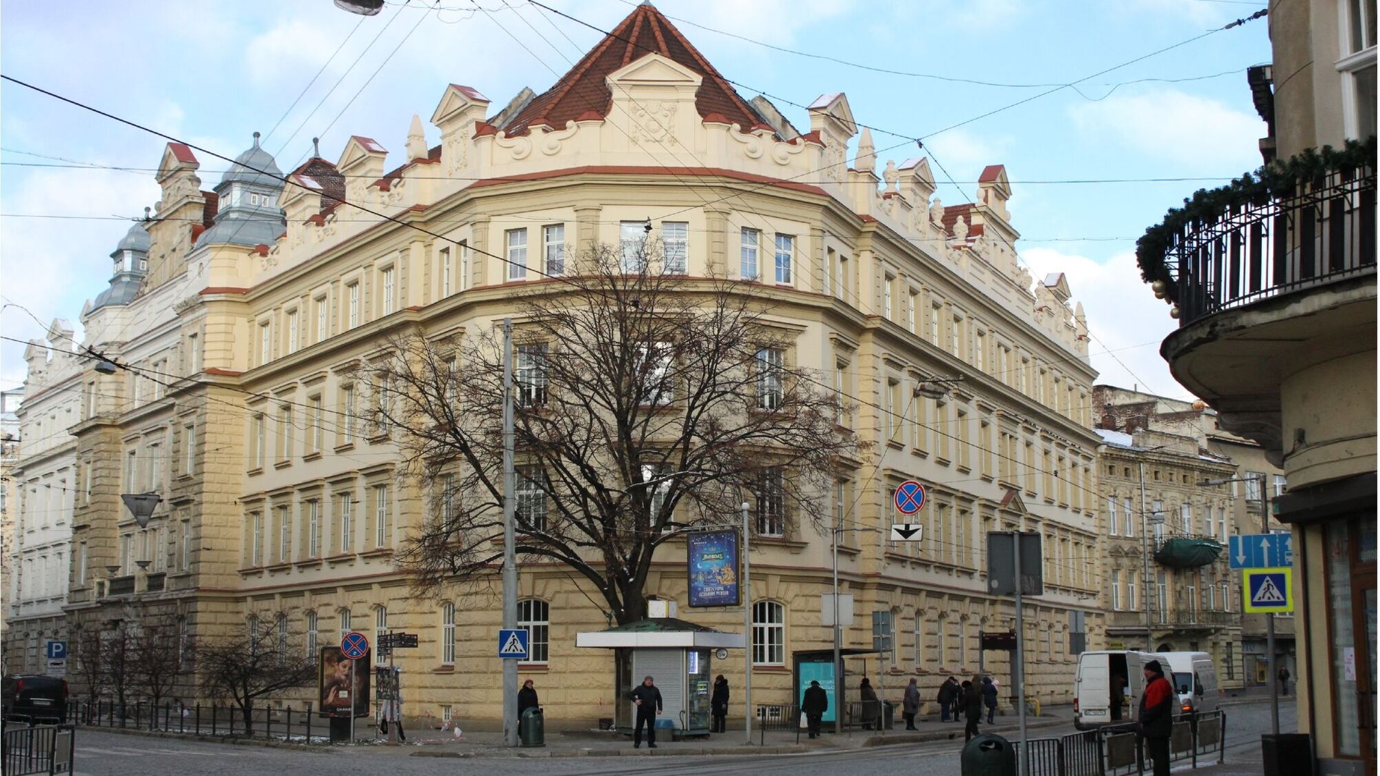 Львовский суд оштрафовал должностного лица за выписанные себе премии