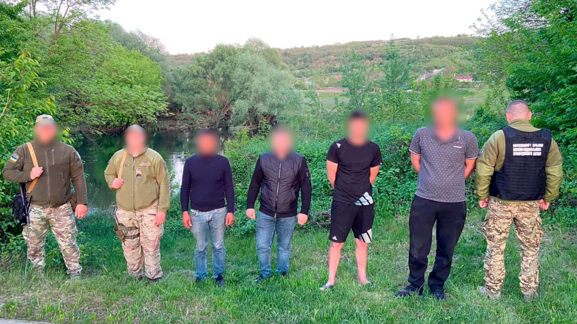 Прикордонники затримали організатора переправлення осіб через кордон та його пособників