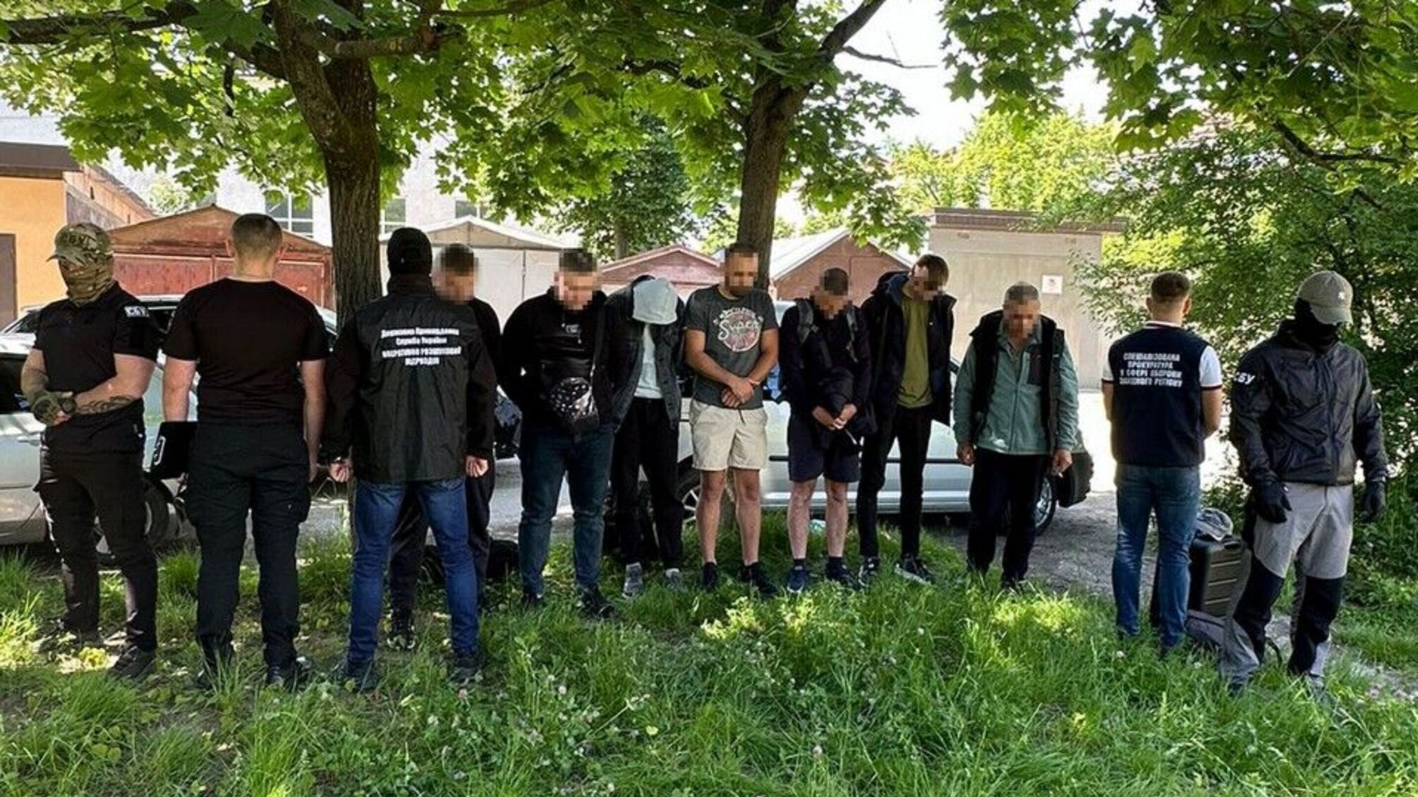 В Закарпатье прекращена деятельность преступной группы, которая переправляла людей за границу