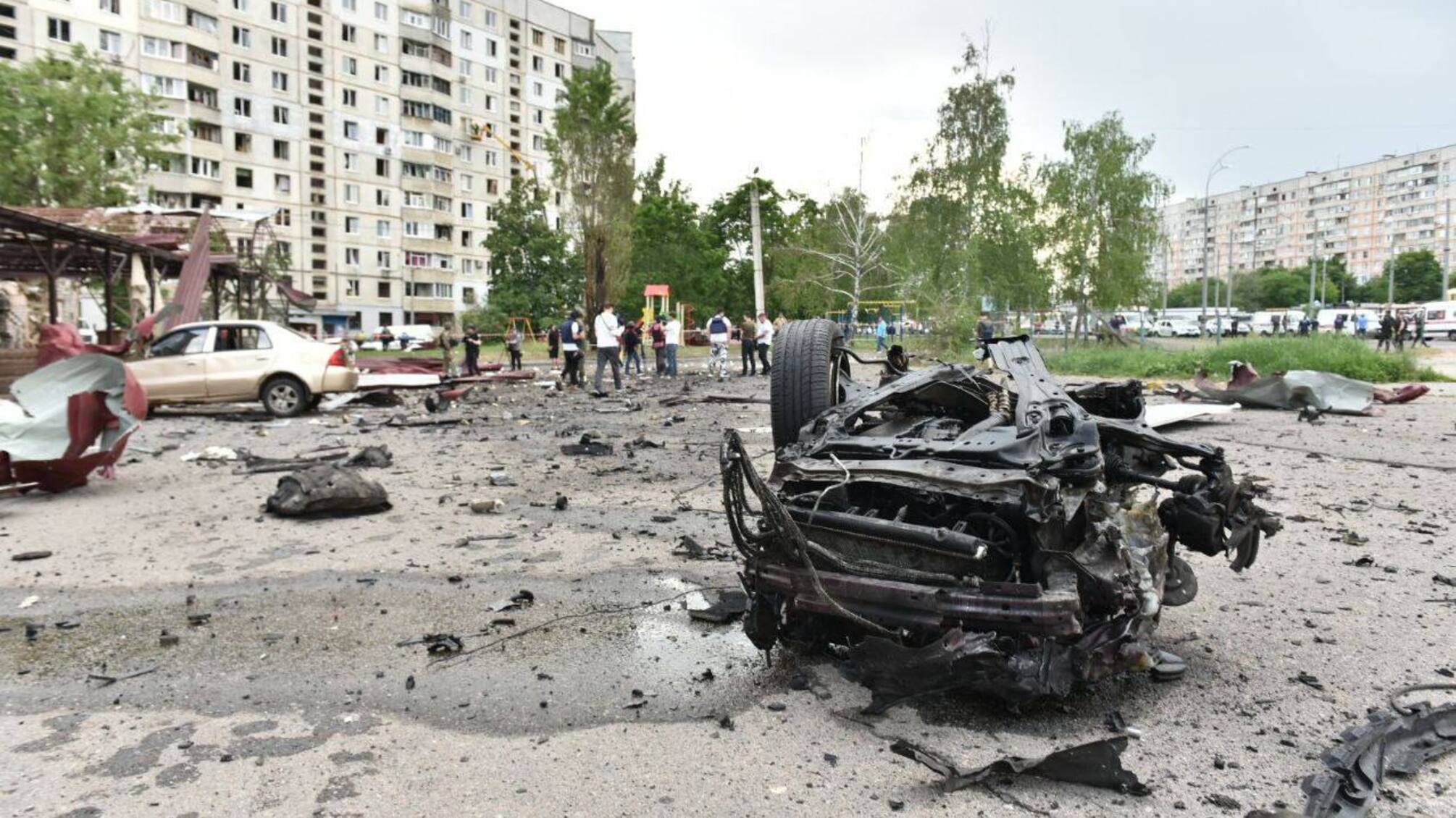 В Харькове машину разорвало после прямого попадания КАБа (фото)