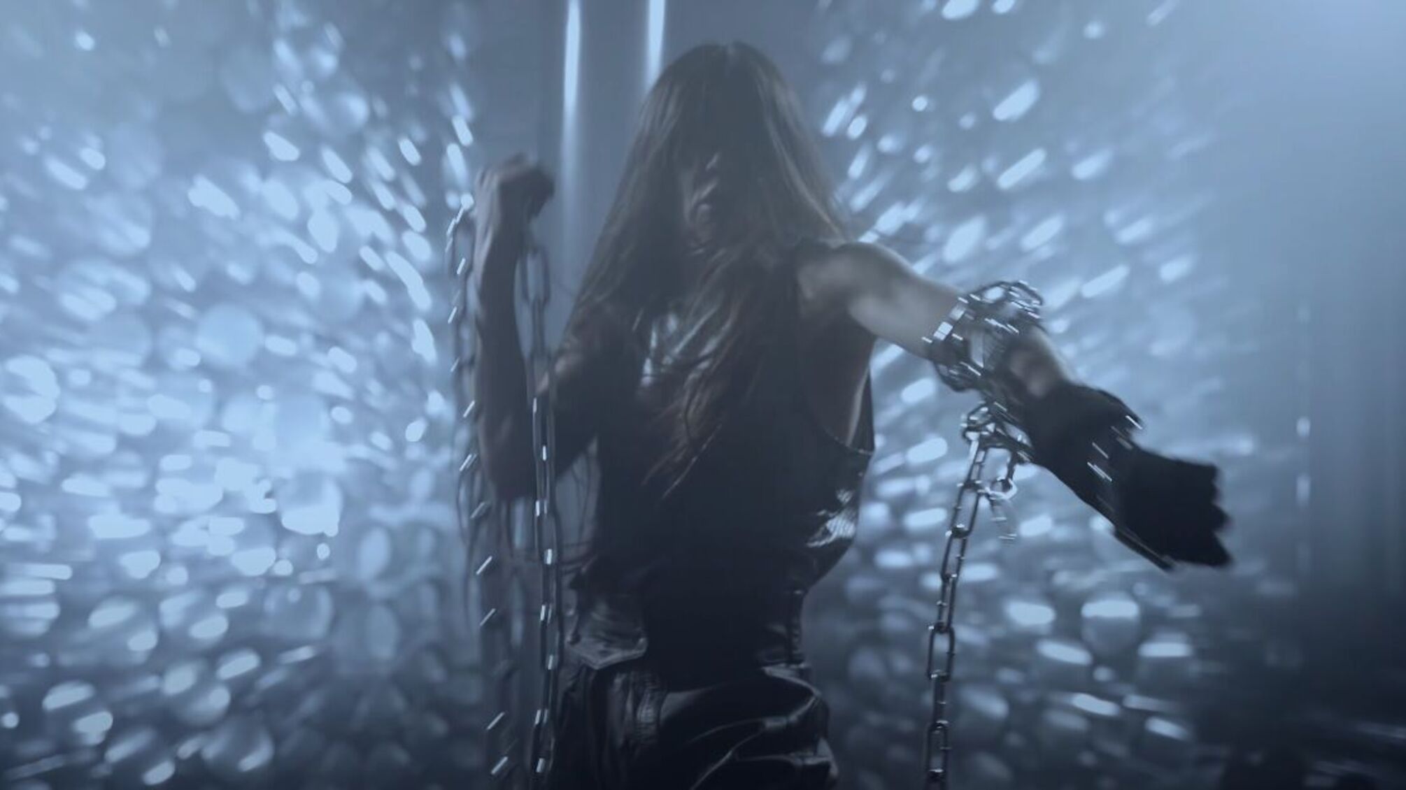 Певица Руслана в свой день рождения запускает премьеру клипа