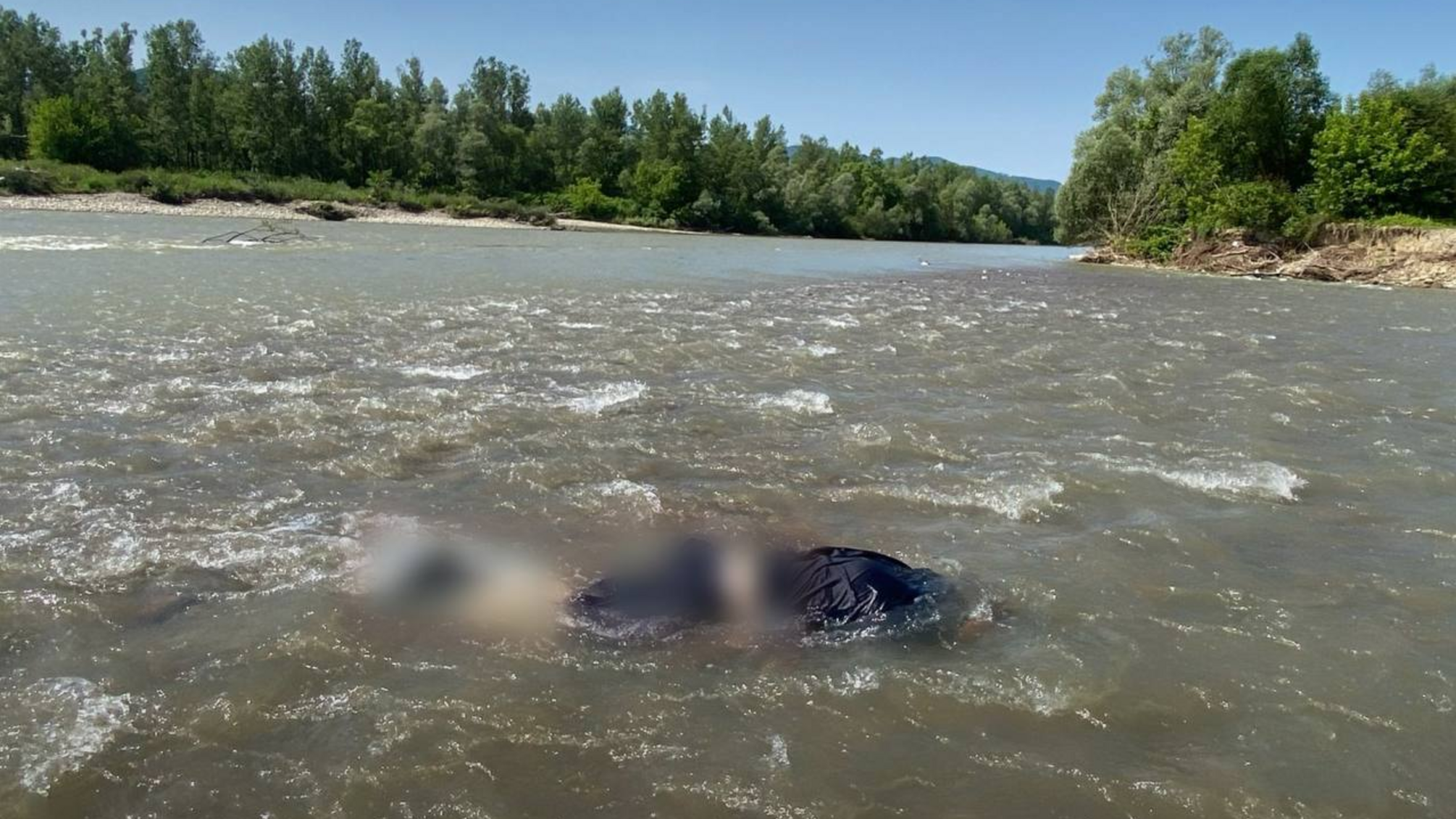 Пограничники еще раз обнаружили утопленника в Тисе: им оказался 49-летний житель Закарпатья