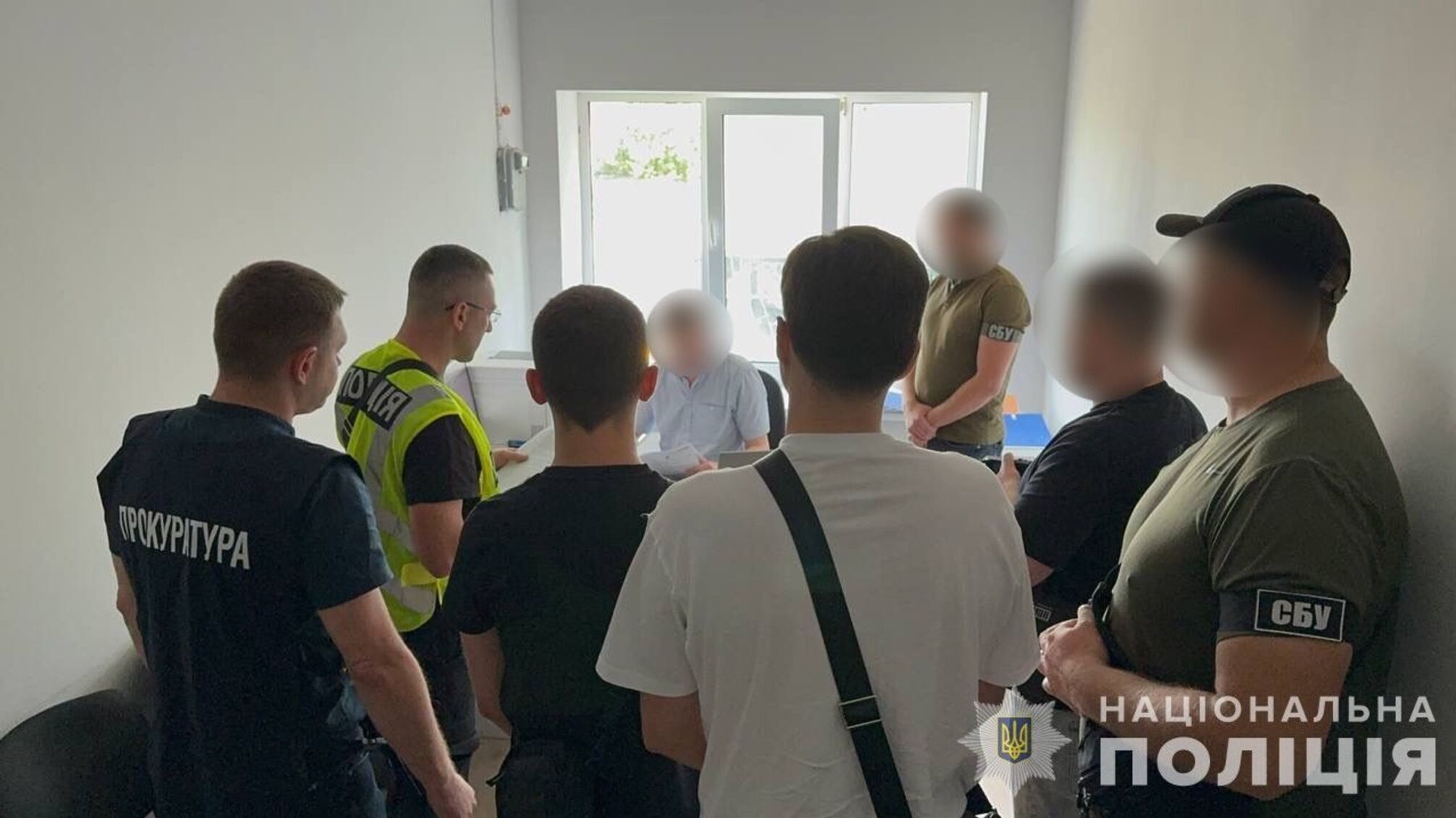 Полиция задержала правонарушителя, требовавшего взятку за содействие в регистрации имущественных прав