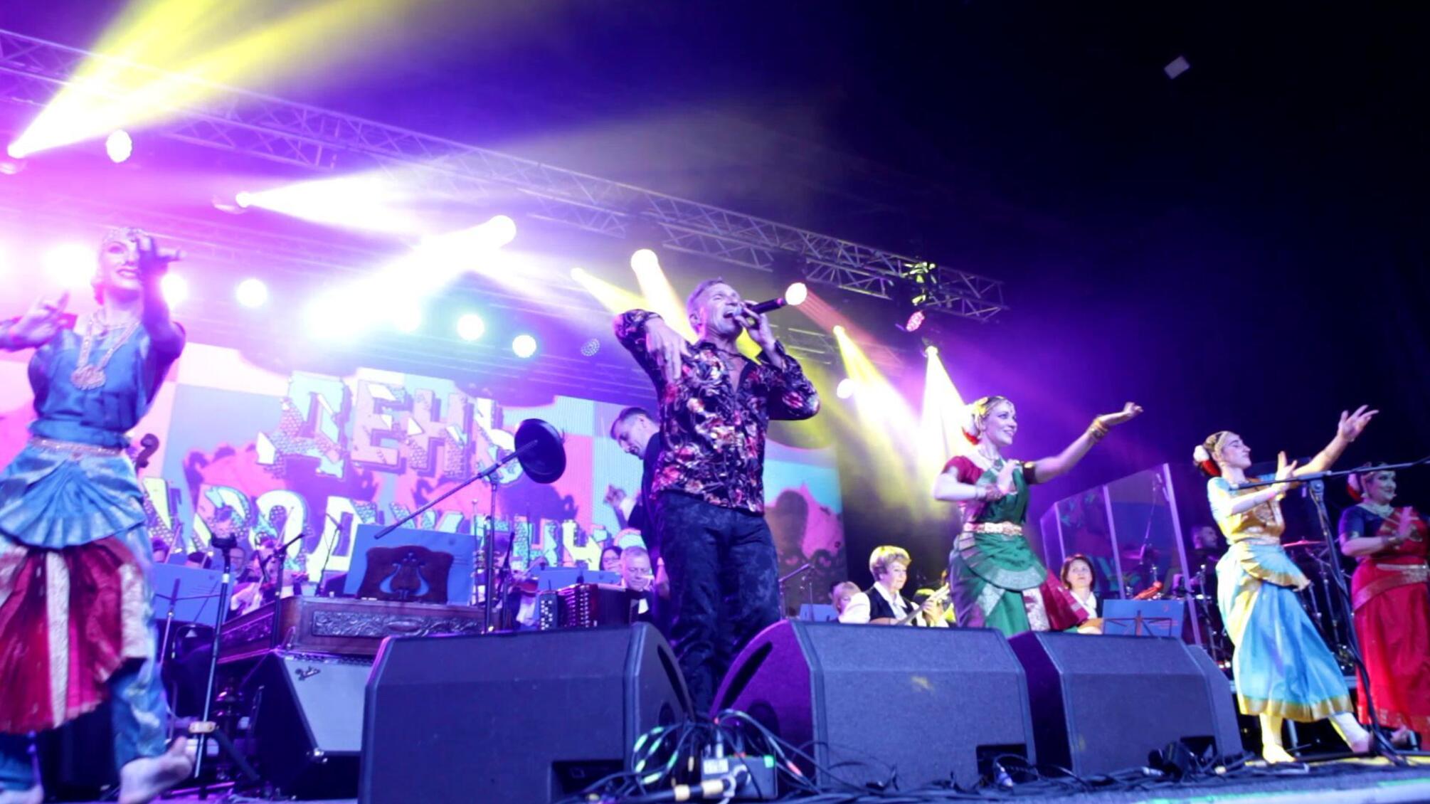 Легенда українського року: Олег Скрипка відзначив день народження зірковим концертом