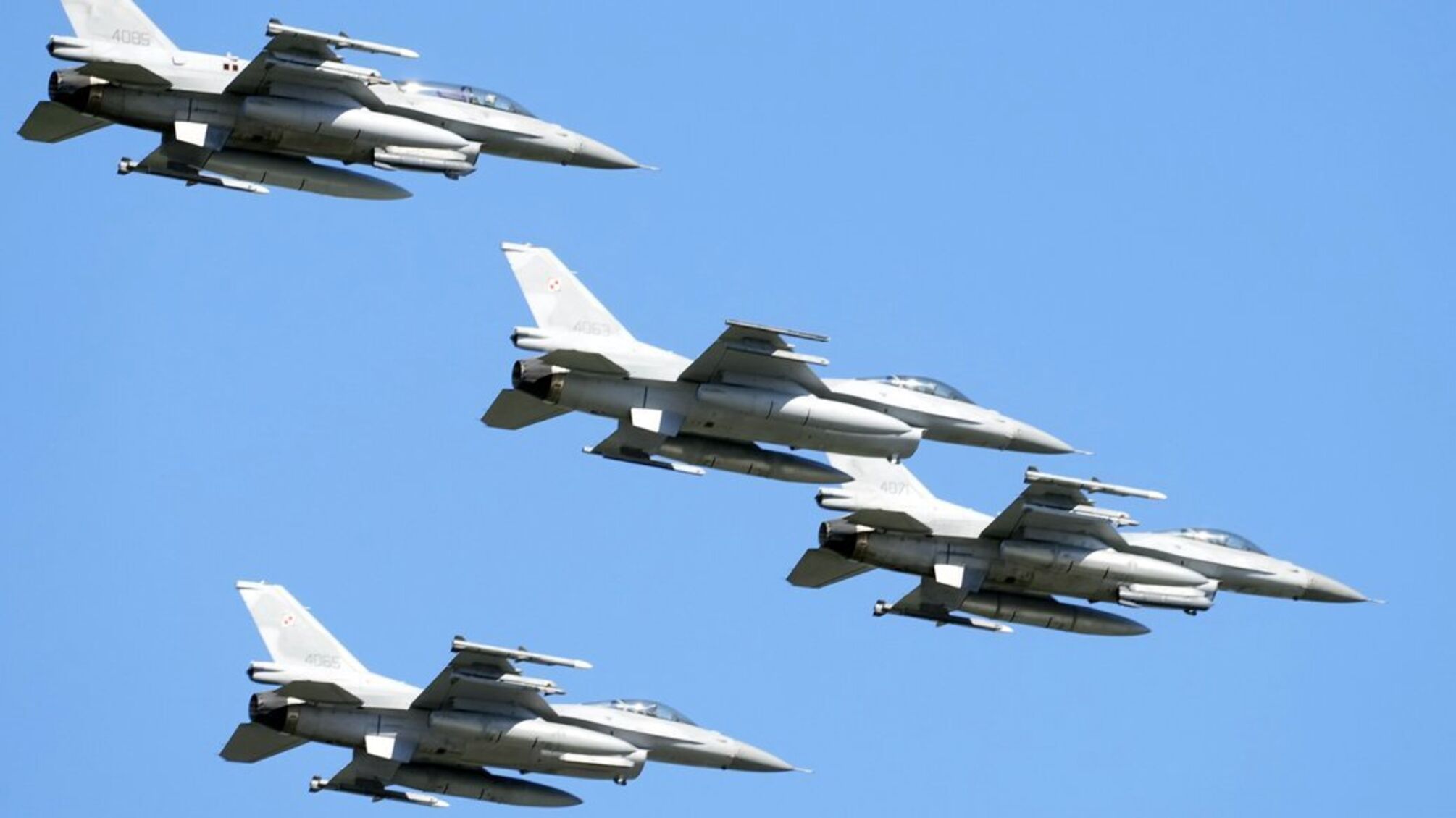 В Нидерландах согласовали экспорт 24 истребителей F-16 в Украину