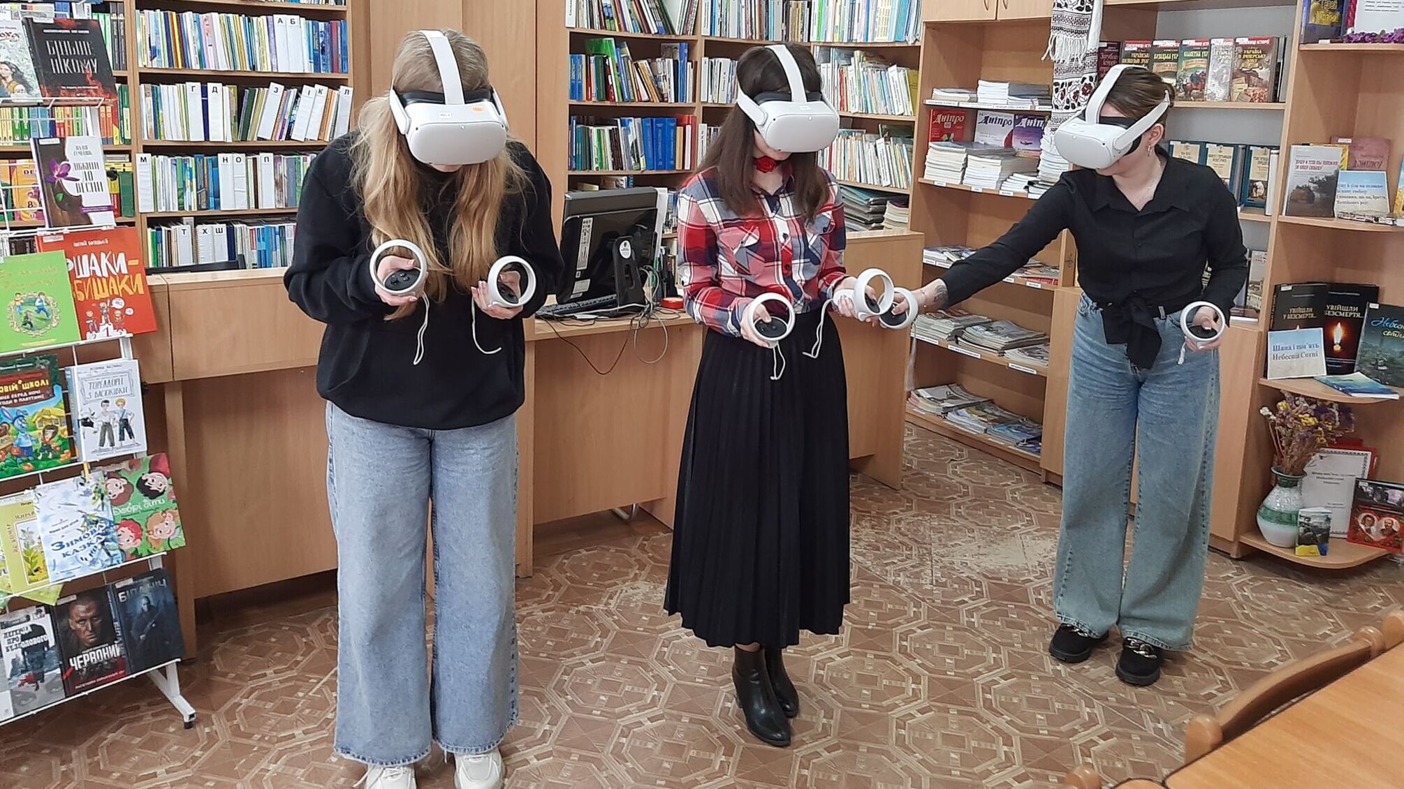 В Україні відкрито 16 Цифрових освітніх центрів для підтримки учнів під час війни