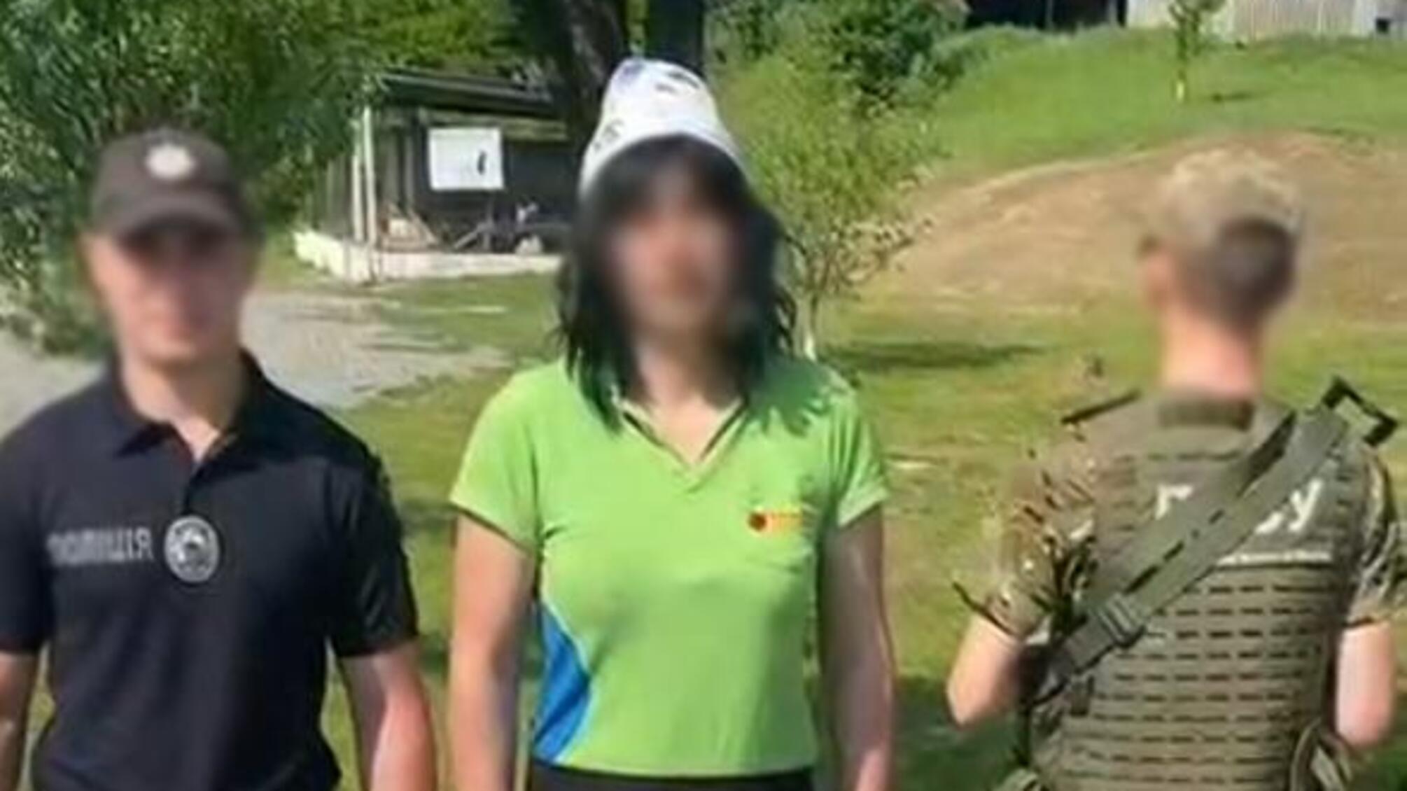 Мужчина взял паспорт сестры и переоделся в женщину, чтобы незаконно уехать из Украины (видео)