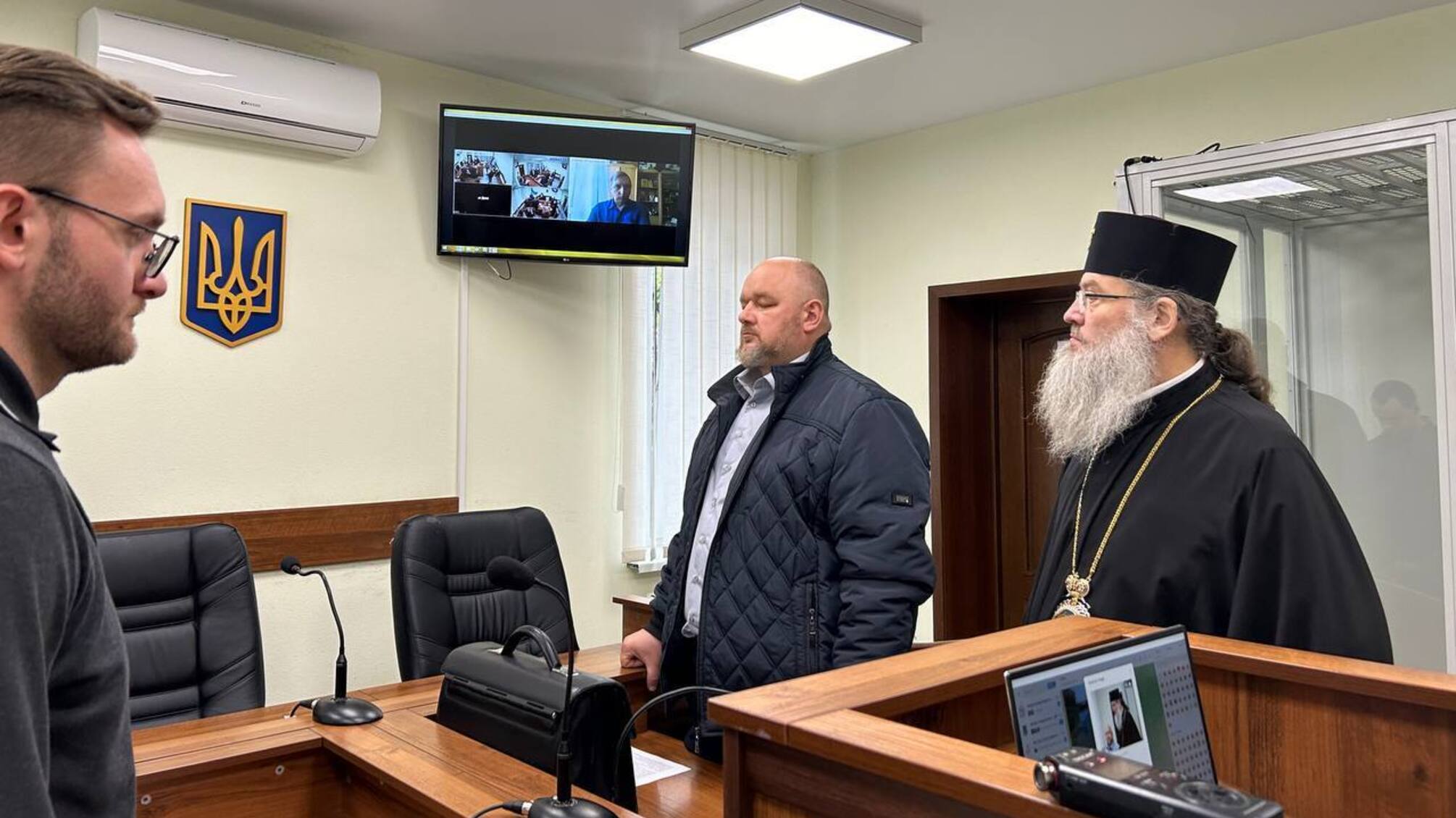 Митрополиту УПЦ МП обмежили свободу відправивши під домашній арешт