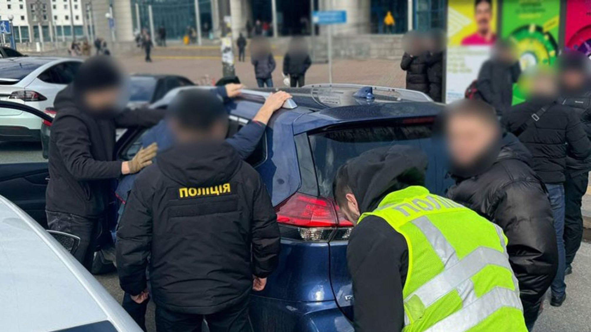 Посадовець 'Укрнафти', якого викрили на хабарі, може сісти за ґрати на 8 років