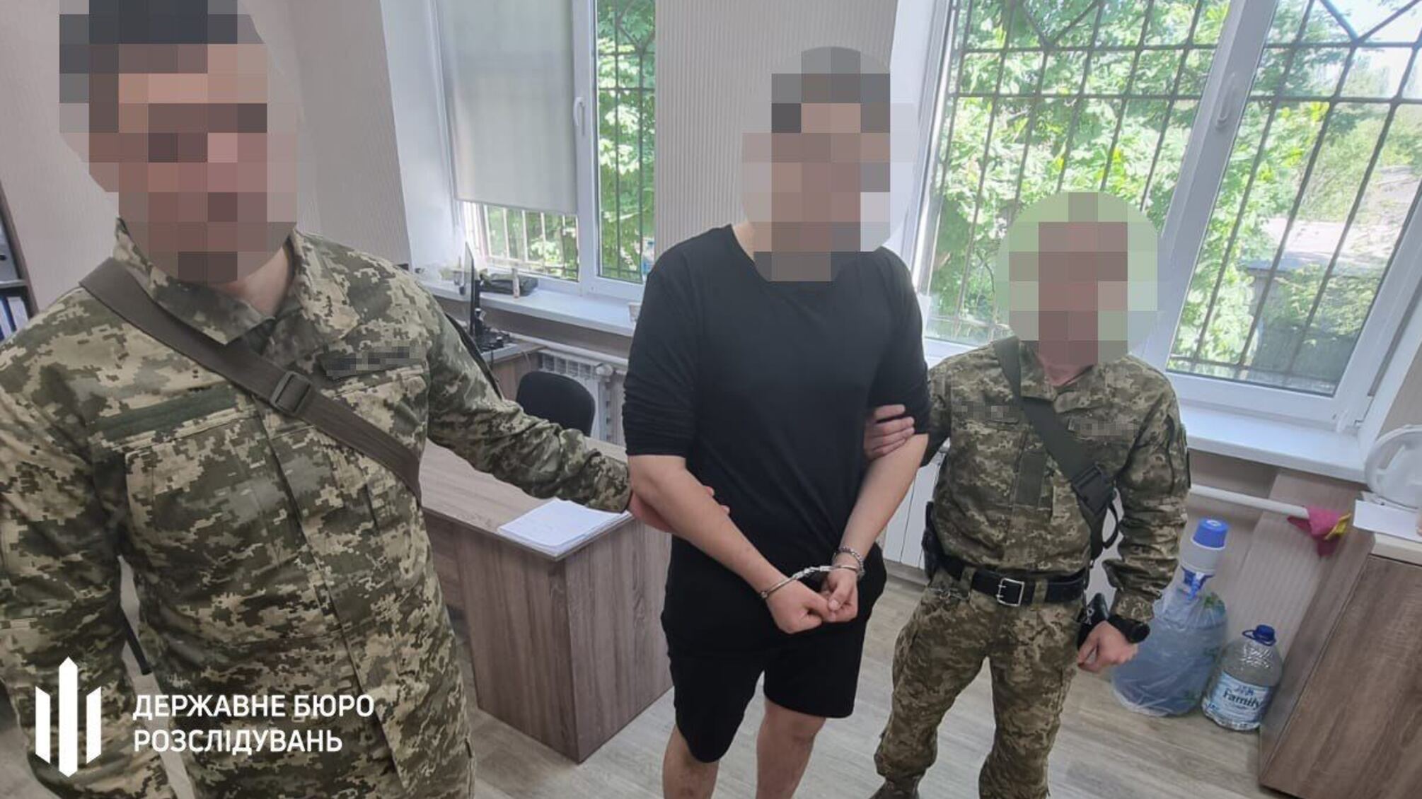 Відмовився повертатись на фронт: затримано військовослужбовця за підозрою в дезертирстві та підбурюванні інших військових