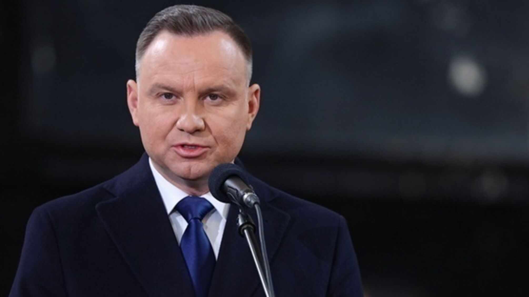 Президент Польши Дуда подписал закон об ограничении льгот для украинских беженцев