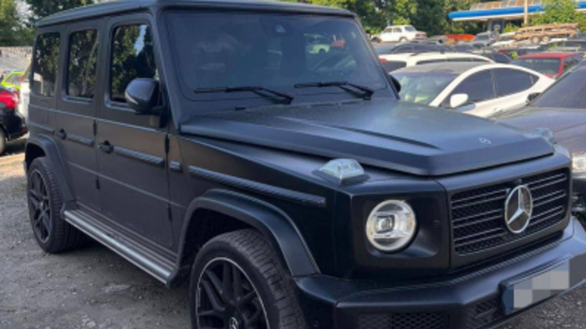 Чорна велика машина