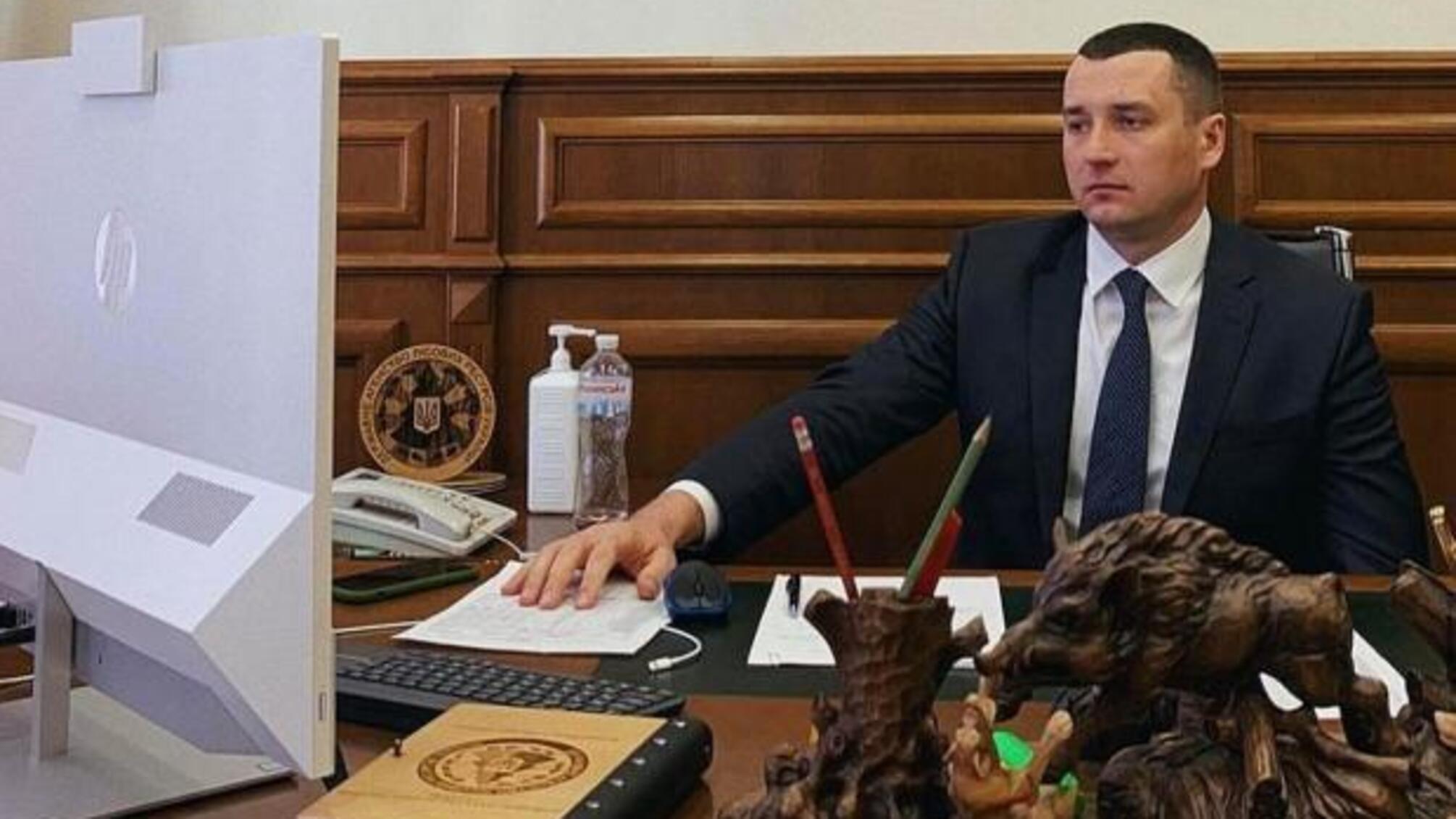 Гендиректор 'Лісів України' переказав гроші до Великої Британії після розкрадання мільйонів
