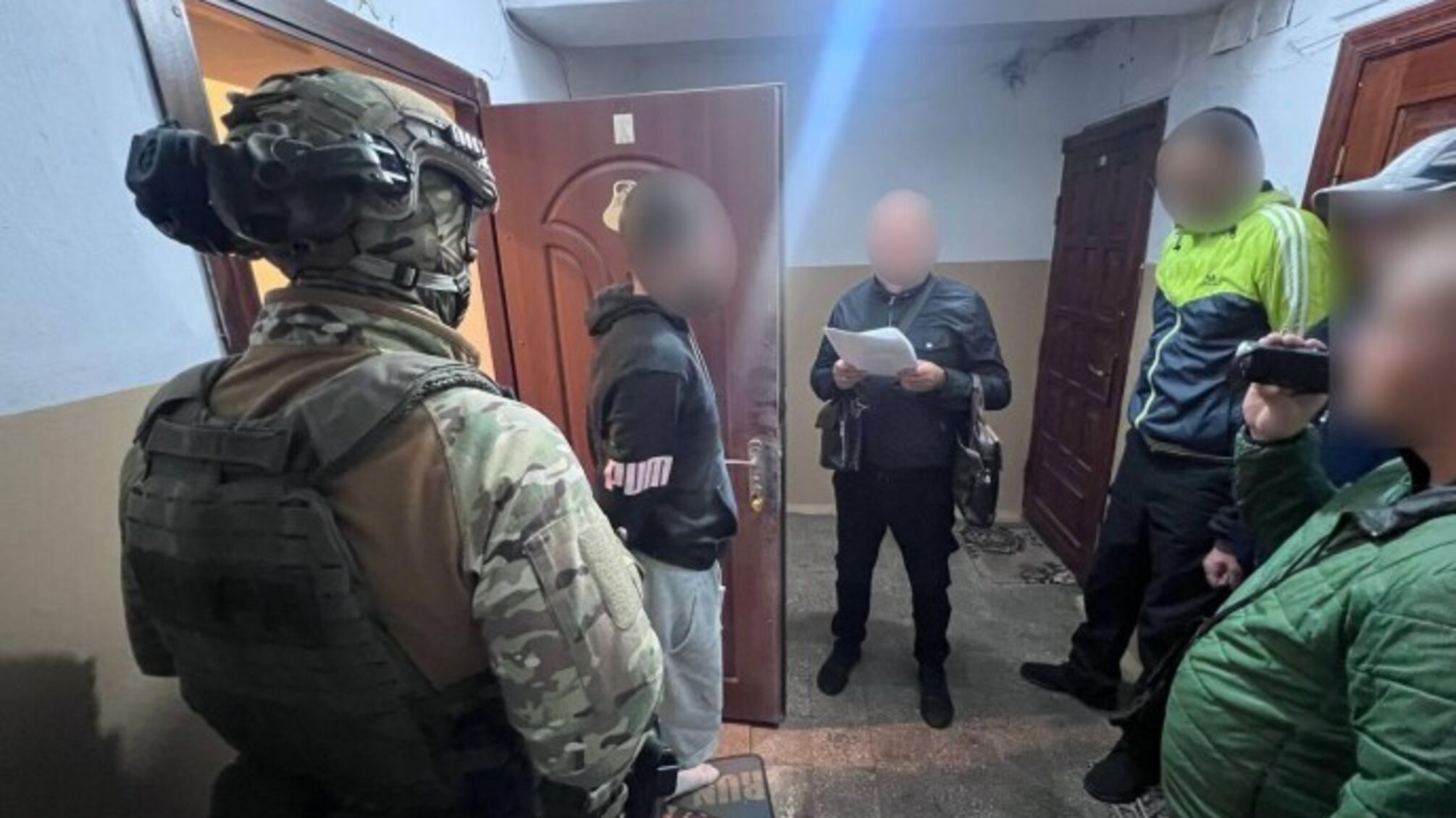 На Вінниччині викрито шахрайський кол-центр, де ошукували людей по всій країні