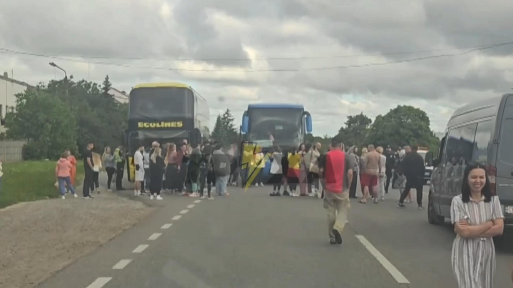 Протест из-за действий работников ТЦК: люди перекрыли трассу Тернополь-Львов