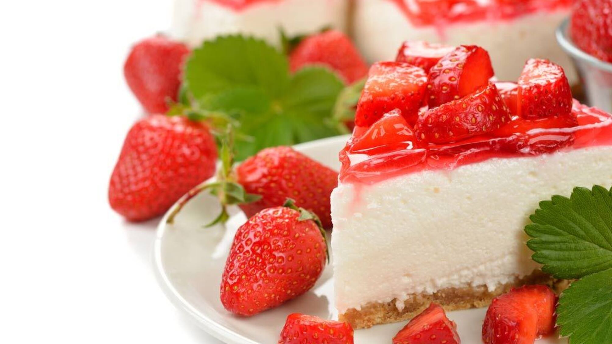 Секрети приготування найкращого полуничного чізкейку від СК Лайф