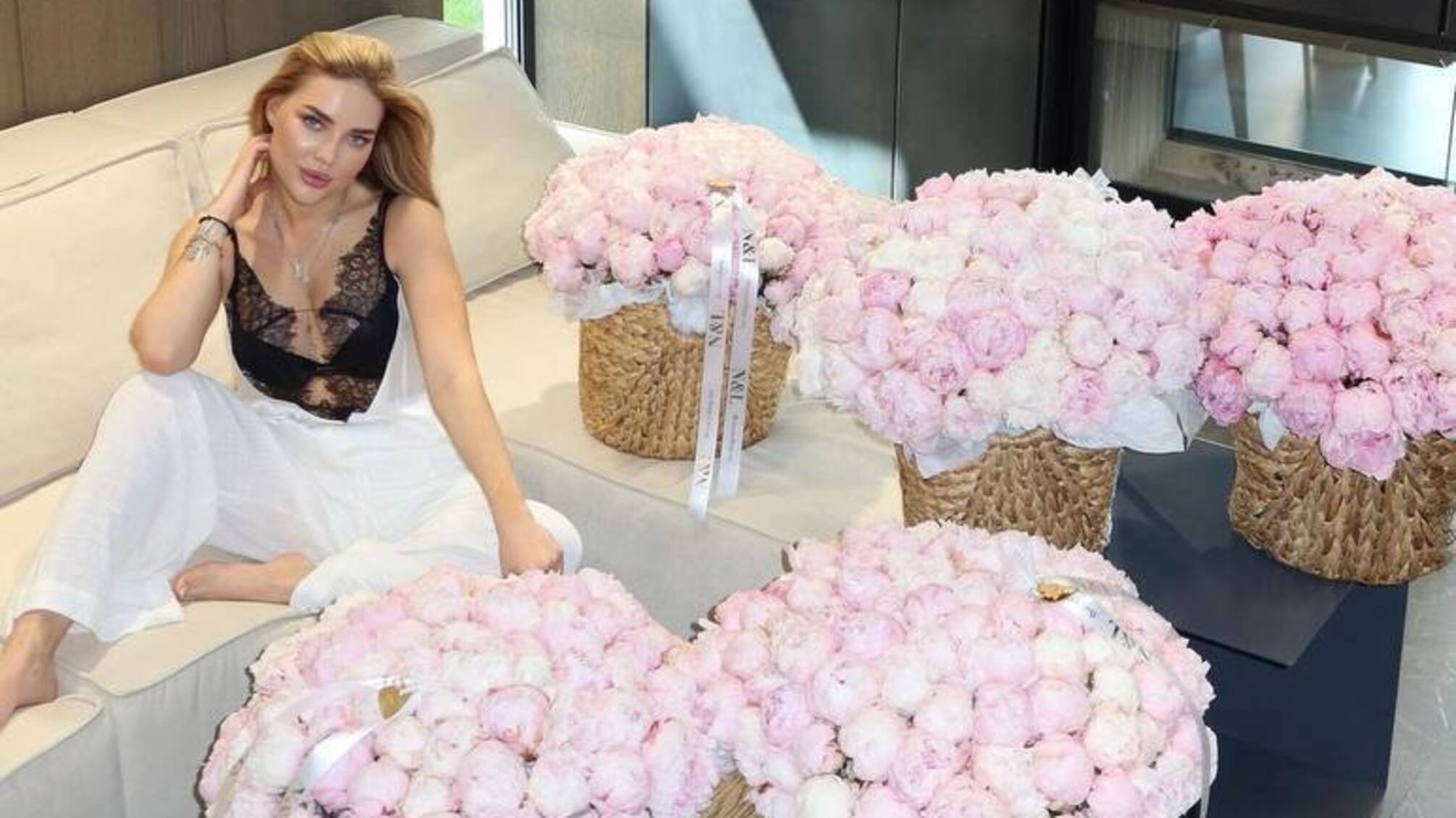 Дочь печально известного Гринкевича кичится роскошной жизнью во время войны