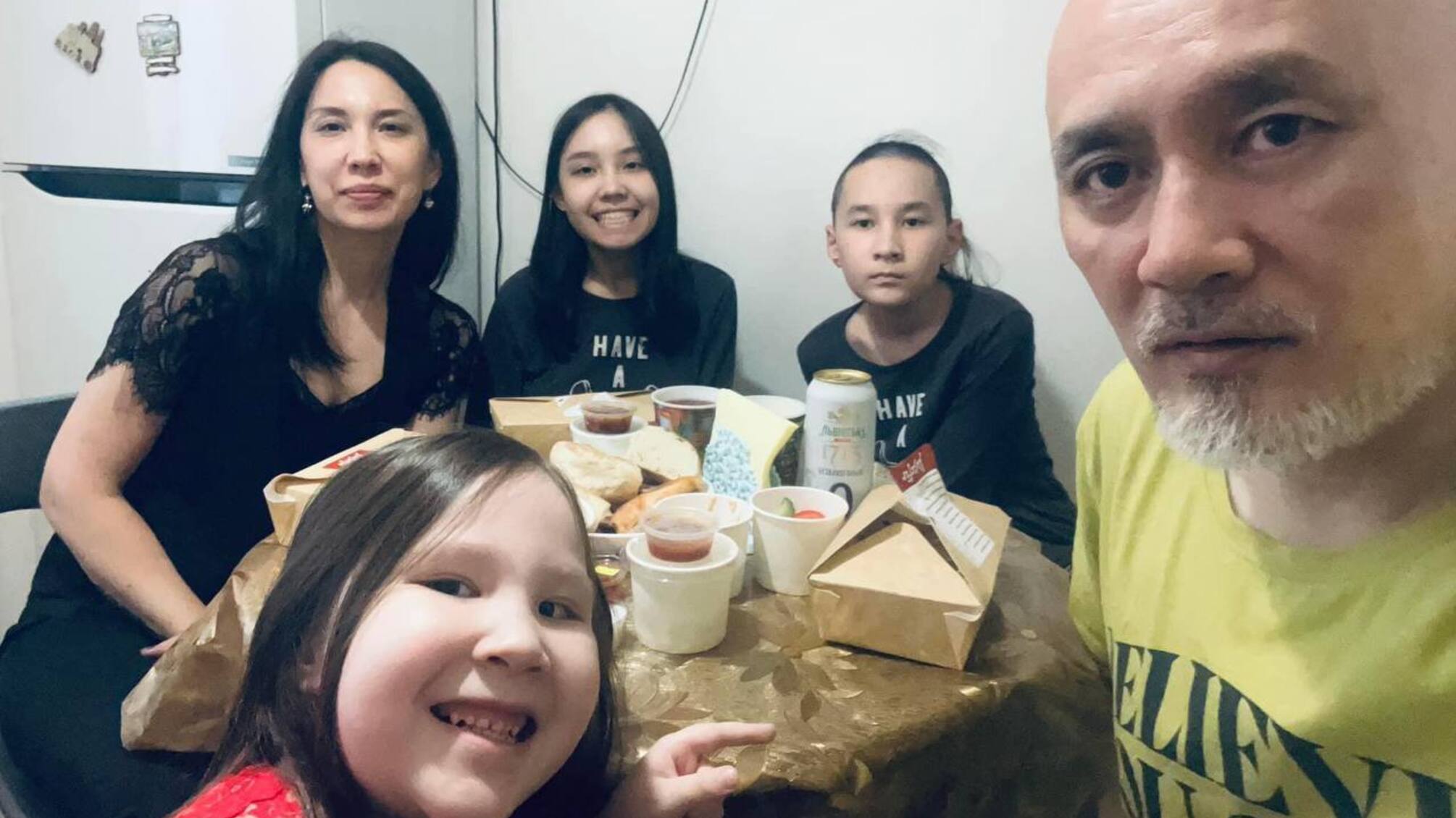 Айдос Садиков бореться за життя після пострілу в голову