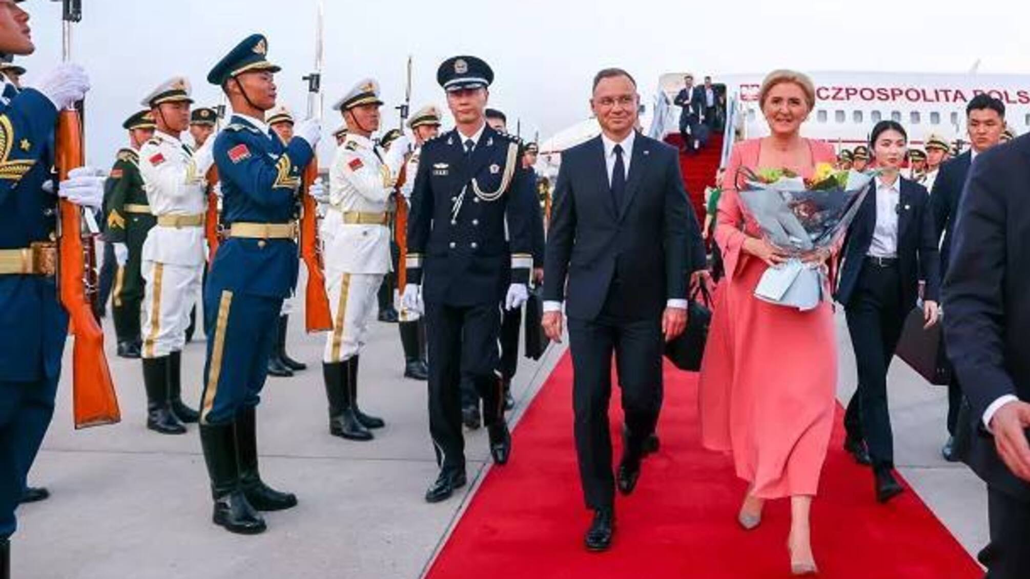 Президент Польши Дуда прибыл в Китай для переговоров с Си Цзиньпином