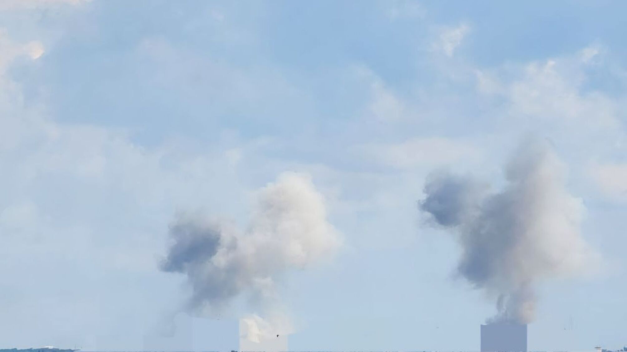 Росіяни КАБами вдарили по найбільшому району Харкова