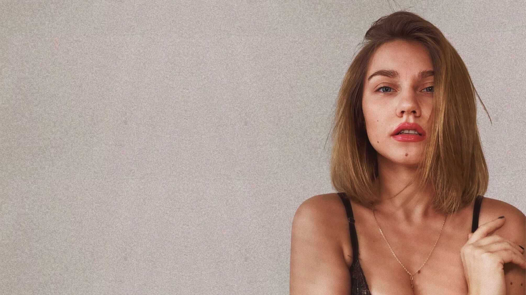 THE VITORIEN презентовала песню и клип 'BITCH БЕСТИЯ'