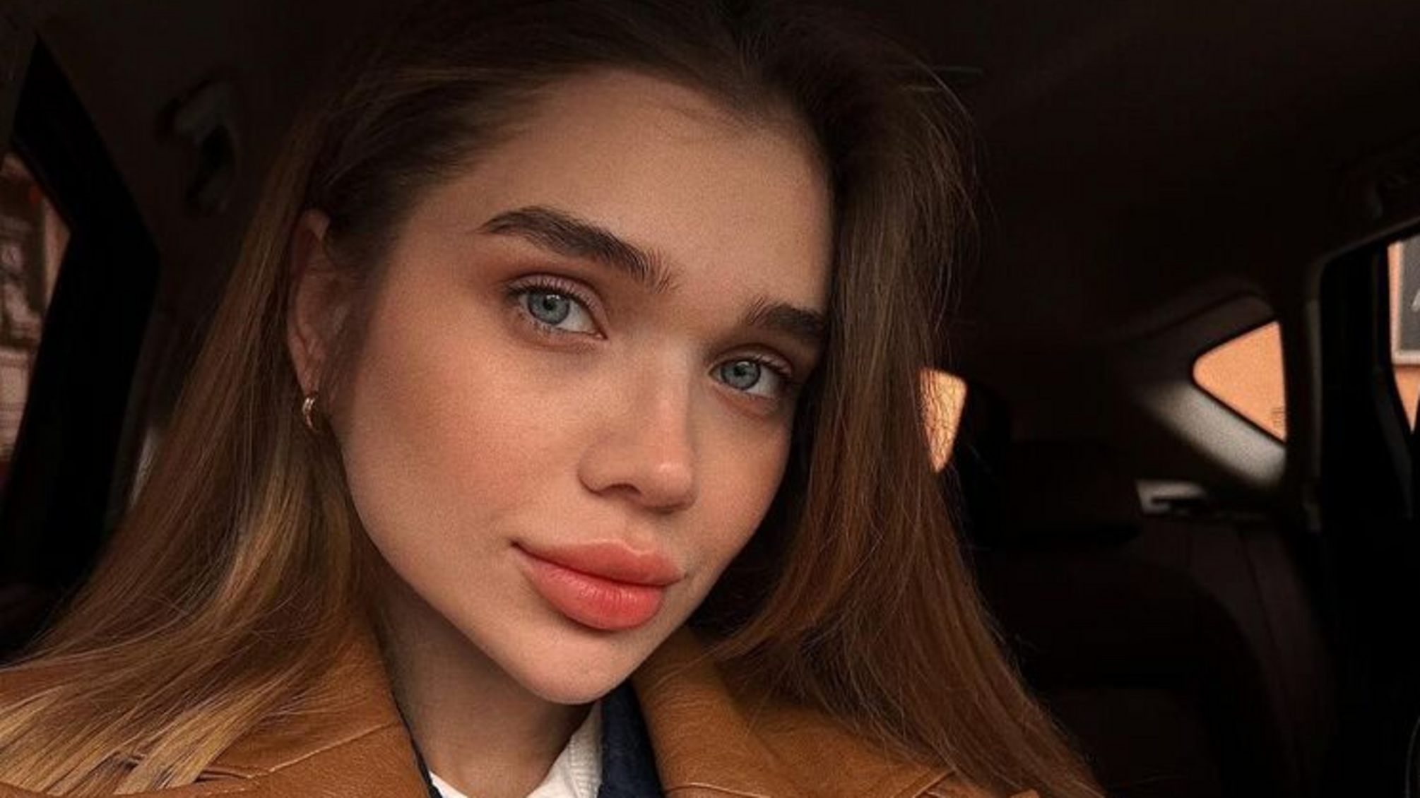 Блогерка Саша Бо поскаржилась на проблеми з очима після народження третьої дитини