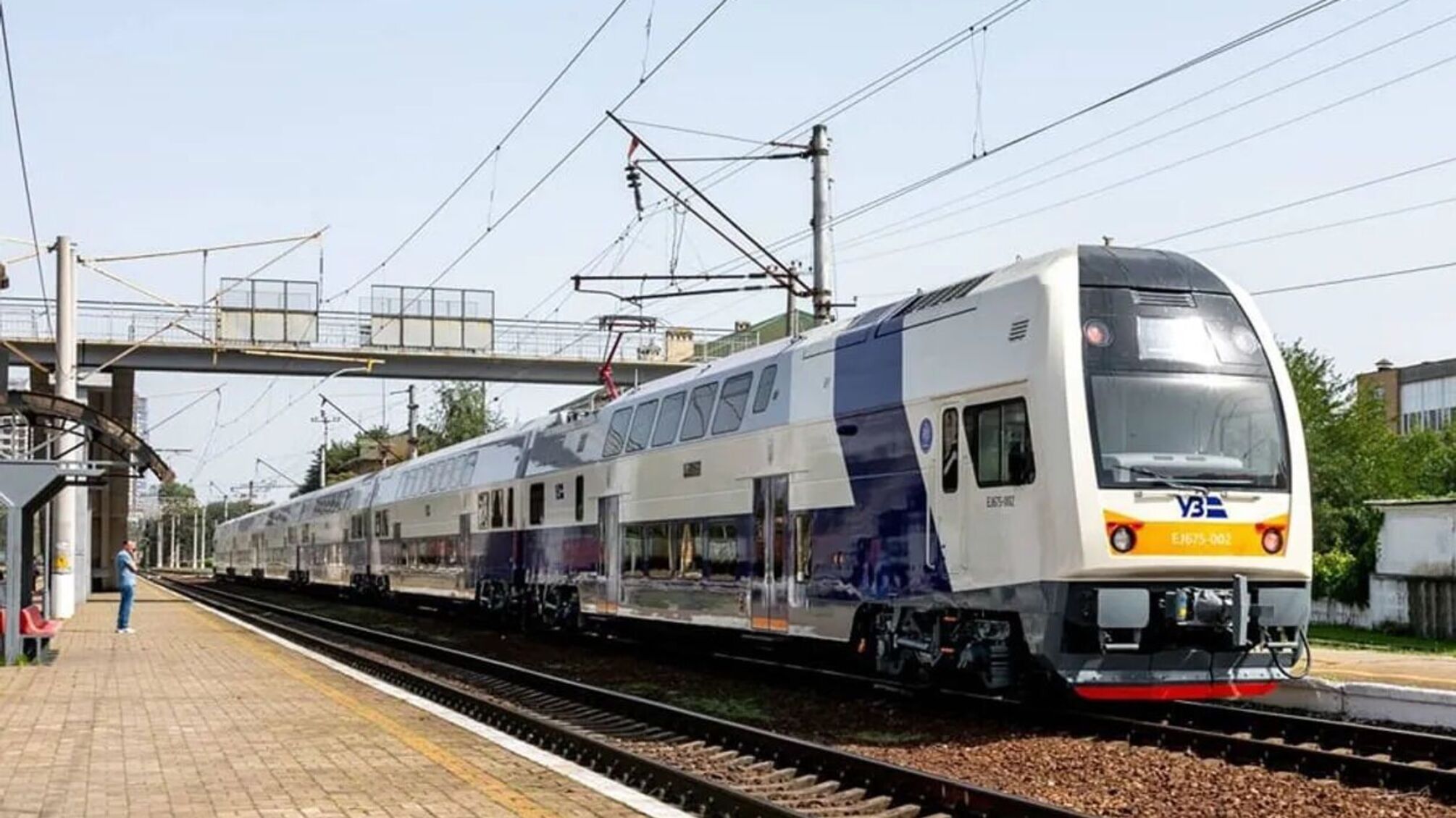 Після смерті пасажирки в поїзді Укрзалізниця попереджає про ризики подорожей у спеку