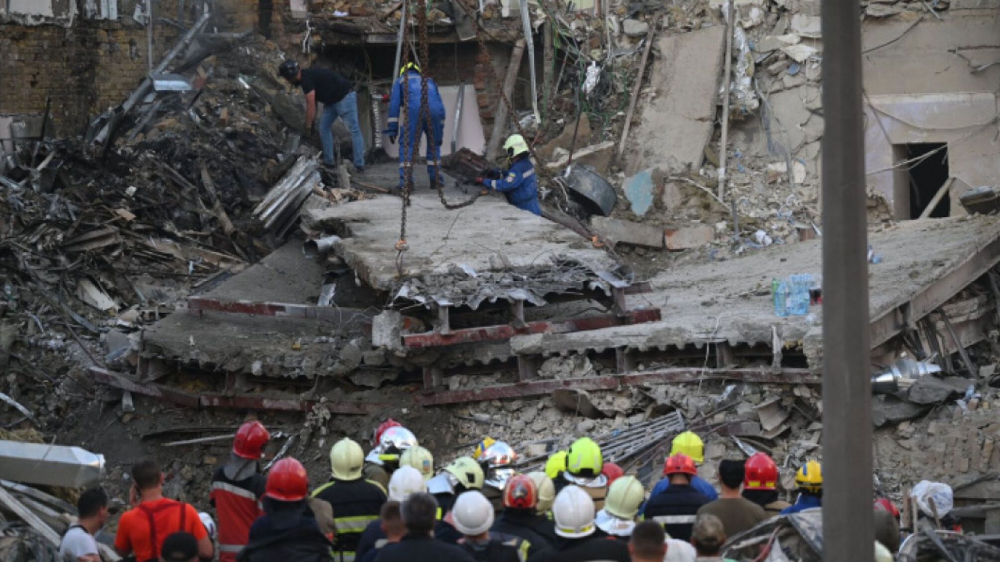 Київ після ракетного удару: загинуло 34 осіб і пошкодження 129 будівель