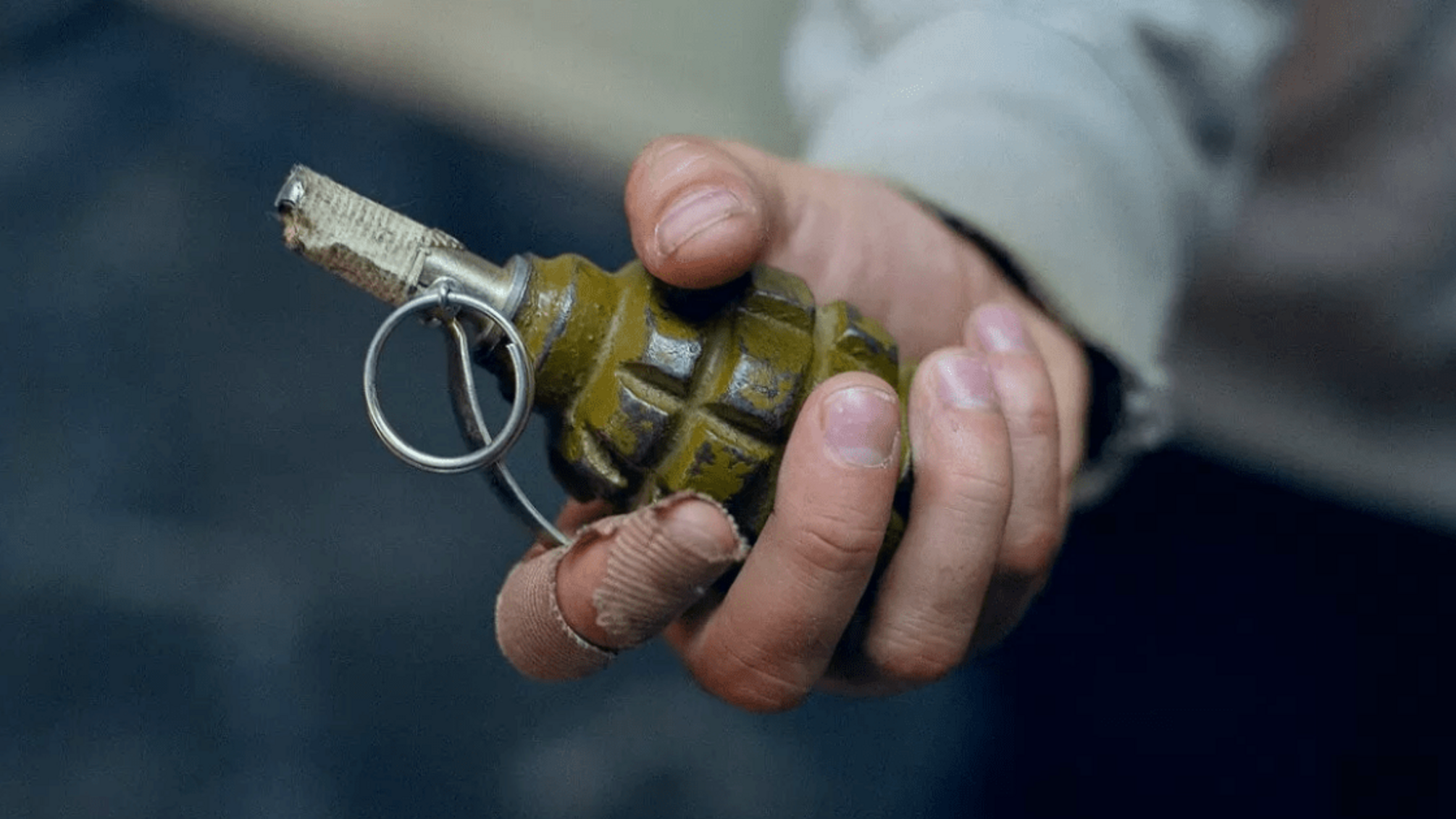 Військовий на Дніпропетровщині напав на дружину і дітей, використавши гранату