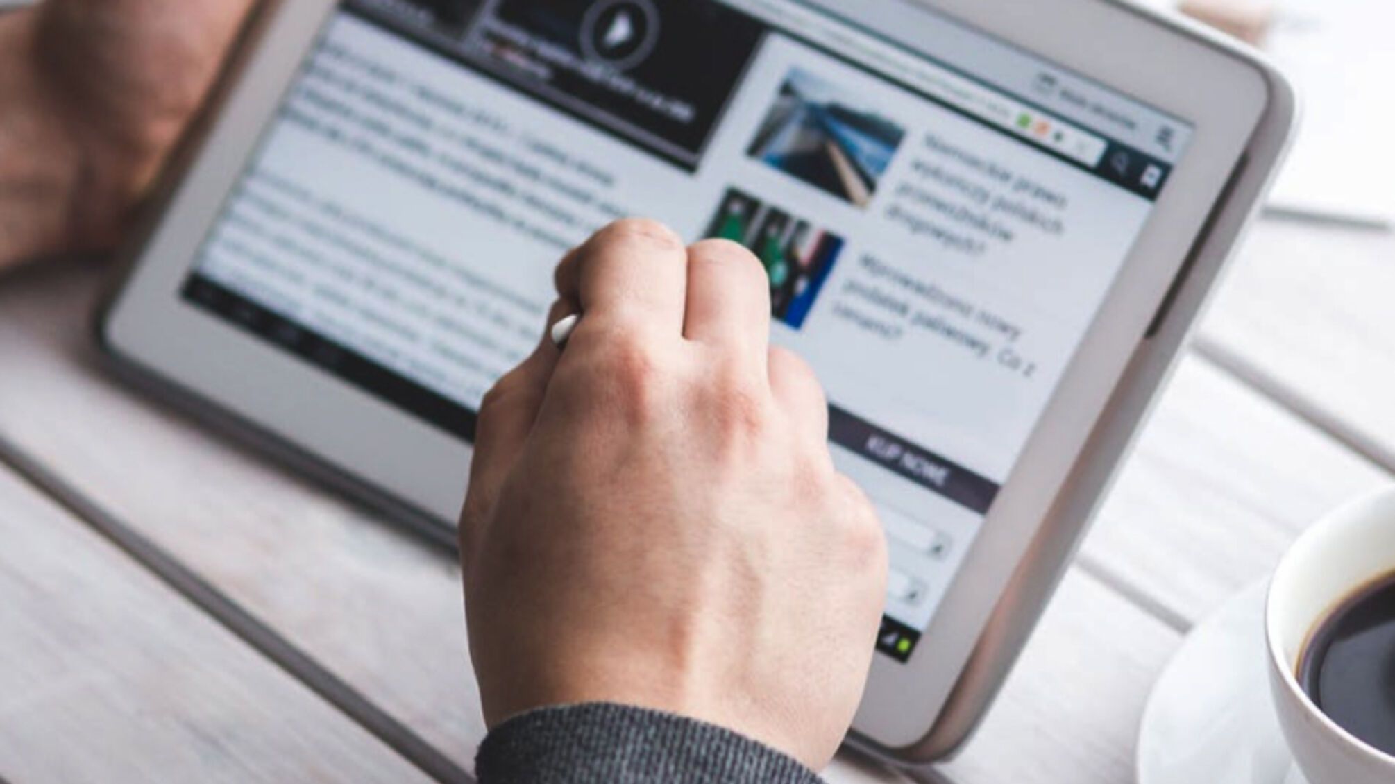 Вдвое дороже: Ивано-Франковская область планирует приобрести технику для школ по завышенным ценам у фигуранта уголовных дел