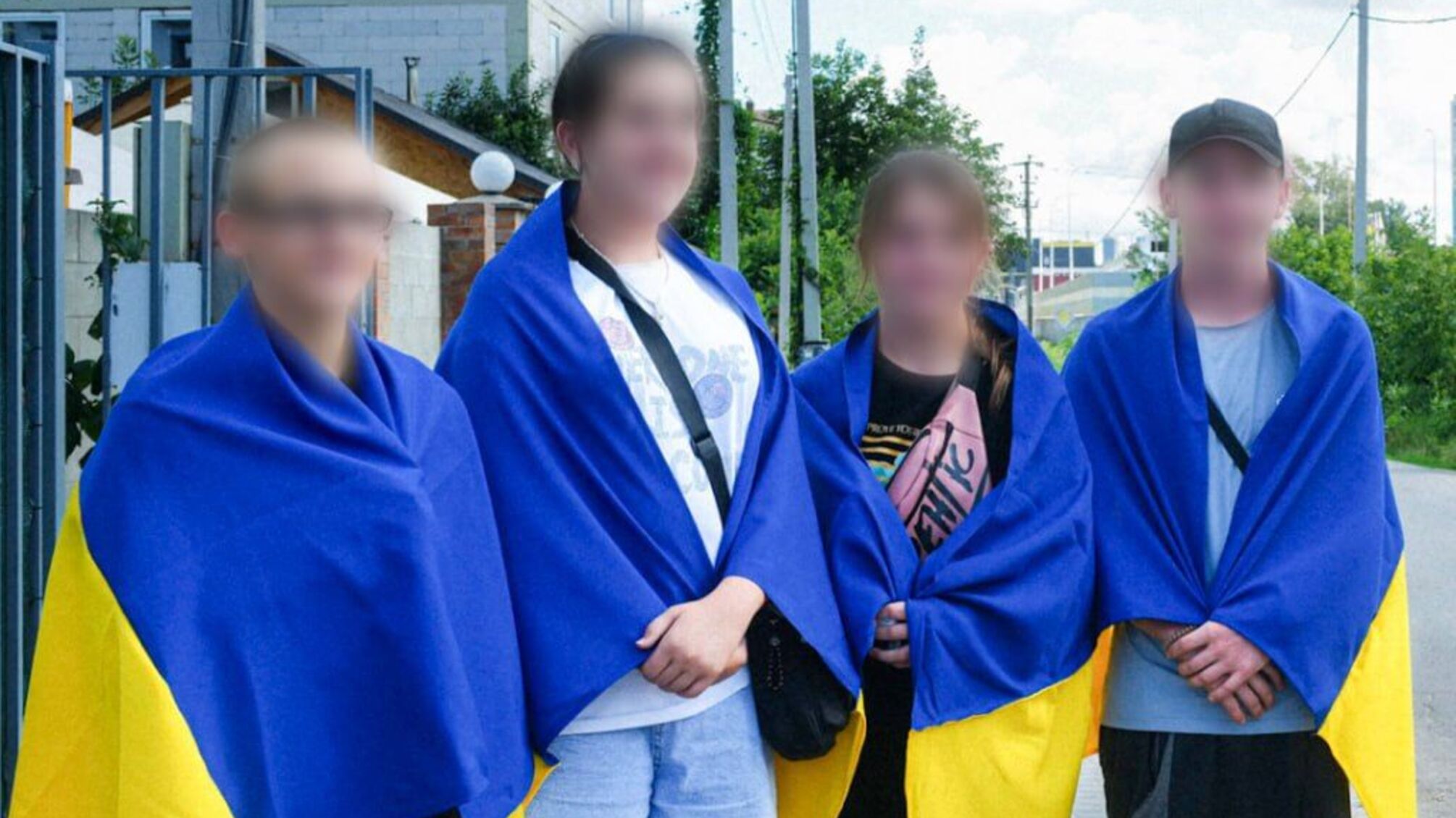 Успішна евакуація: сім українських дітей знову вдома