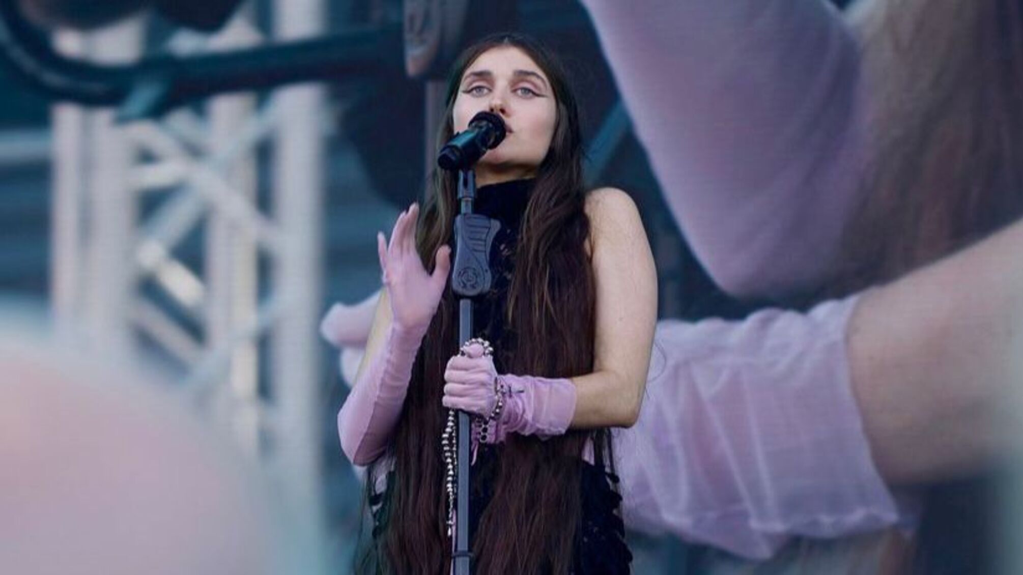 Jerry Heil приєдналася до гурту Nemo на сцені у Luzern Life