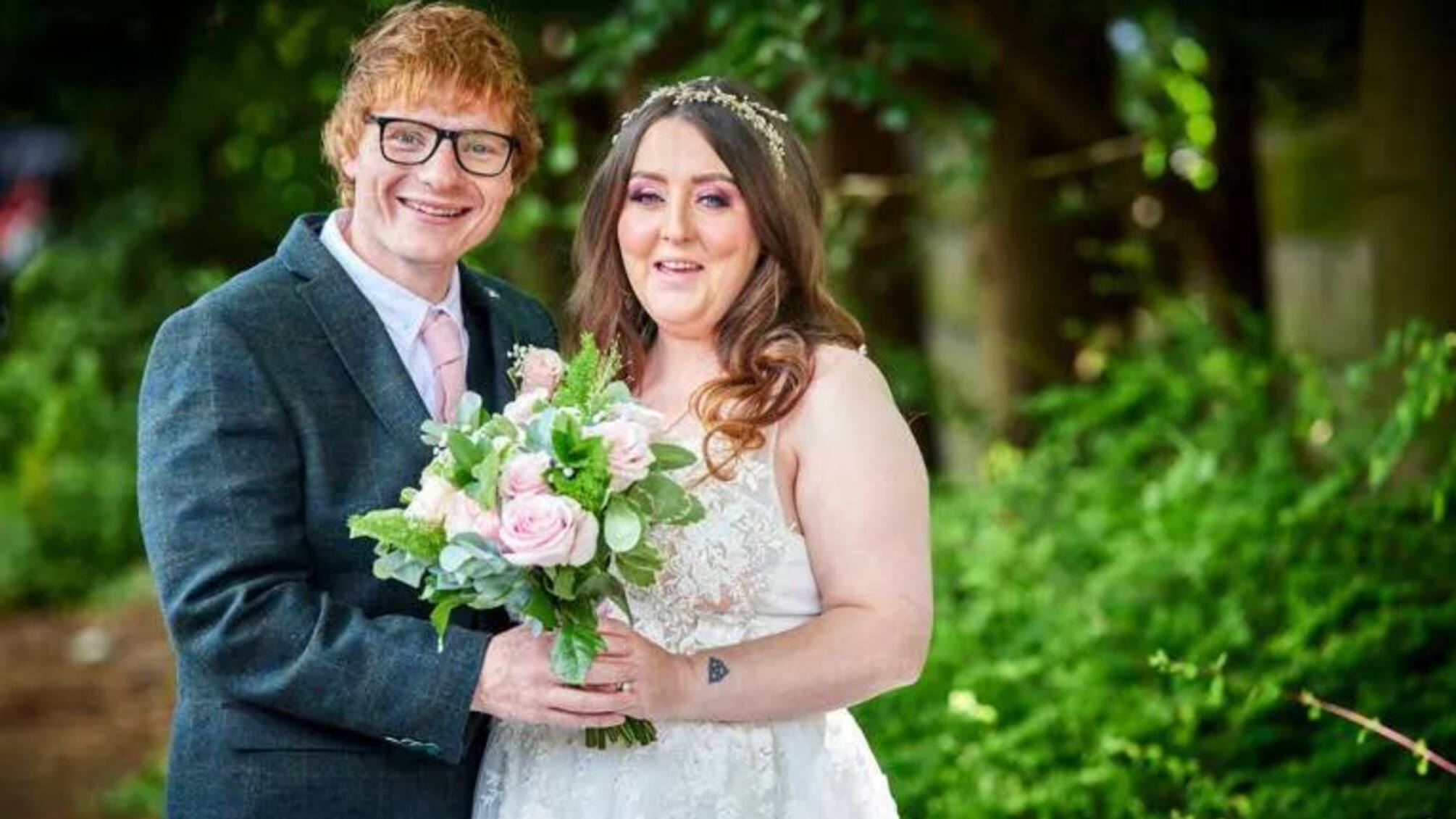 Преданная фанатка Эда Ширана вышла замуж за двойника звезды