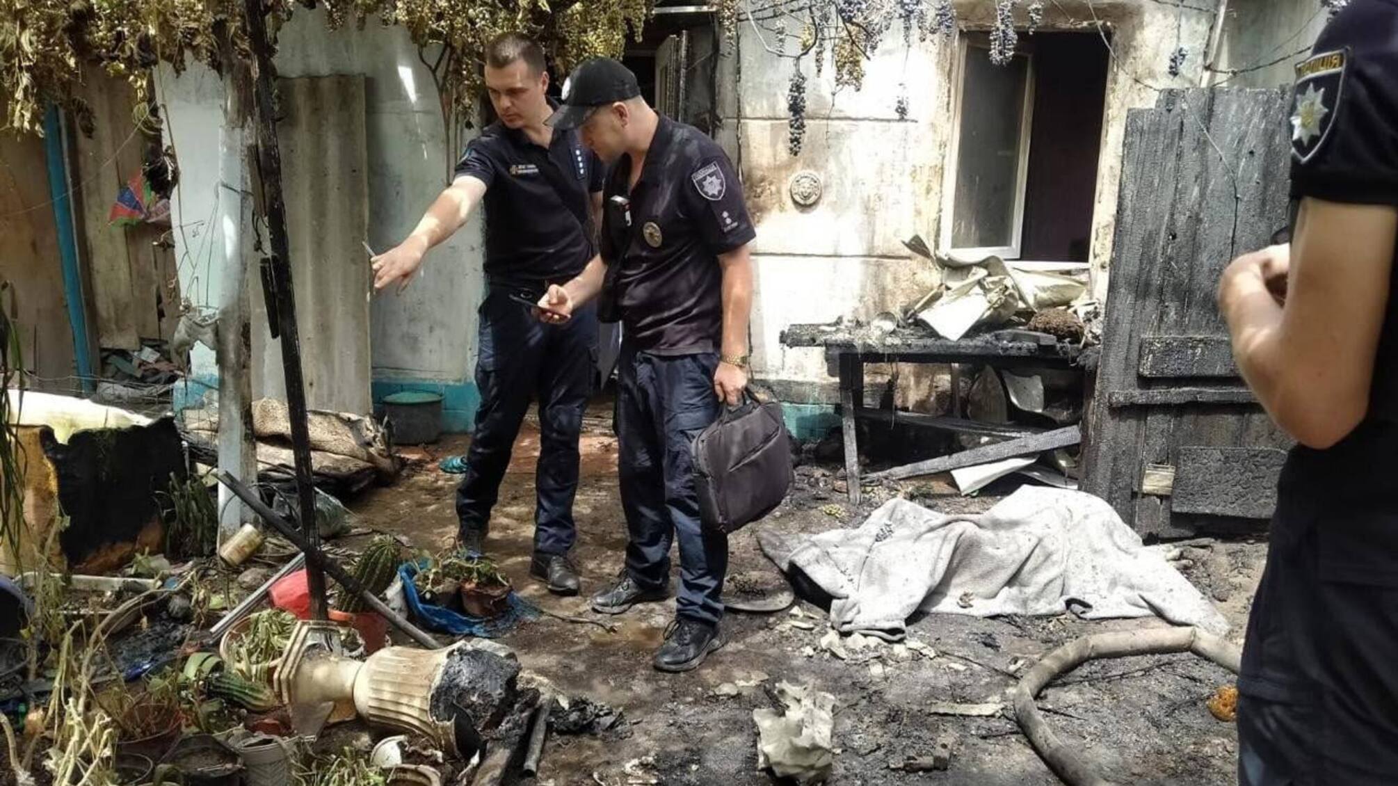 Пытался разобрать неизвестный предмет: в Одесской области от взрыва погиб 15-летний подросток