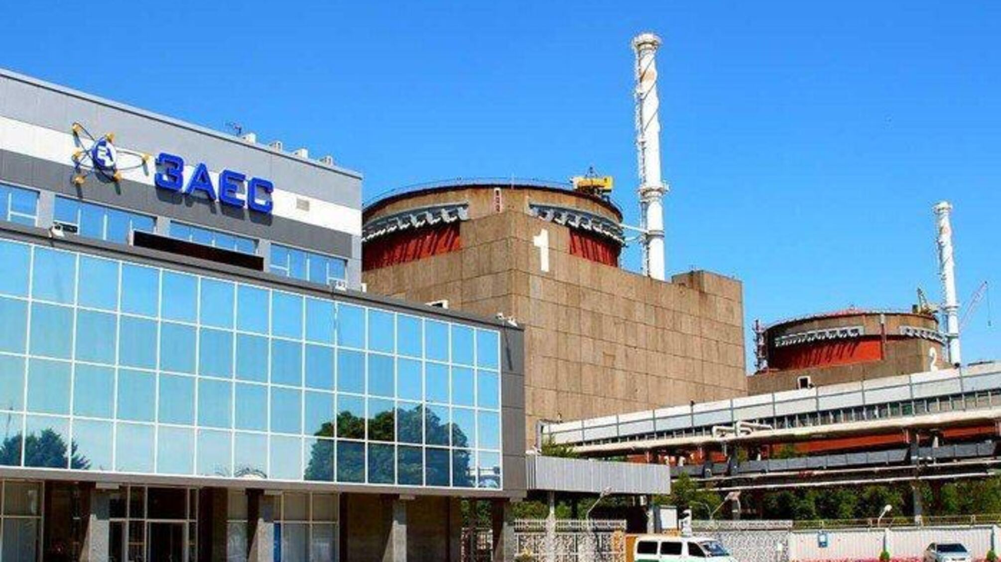 Атака на підстанцію поблизу Енергодару: поранено працівників ЗАЕС, загроза ядерній безпеці