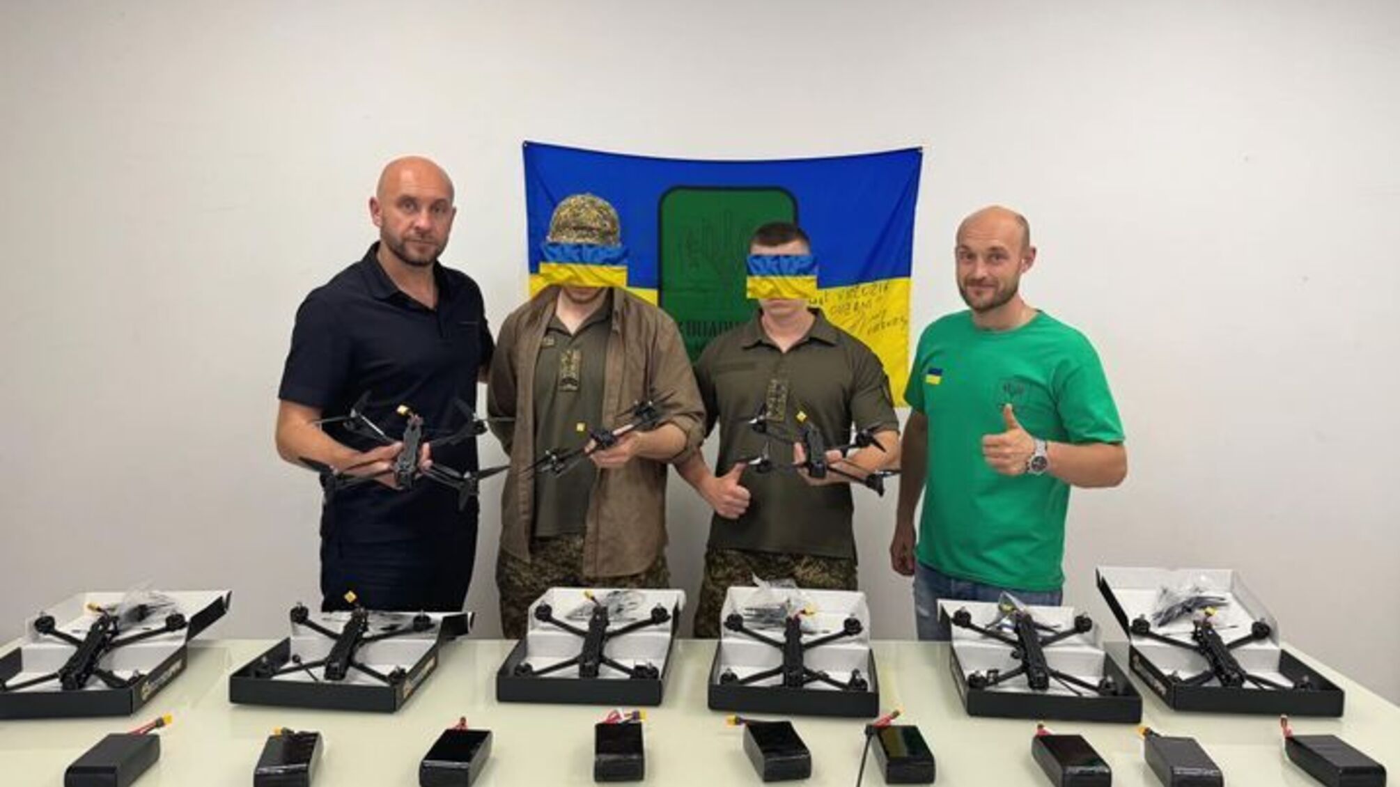 10 fpv-дронів від 'Батальйон Волонтер' для 'Омега'