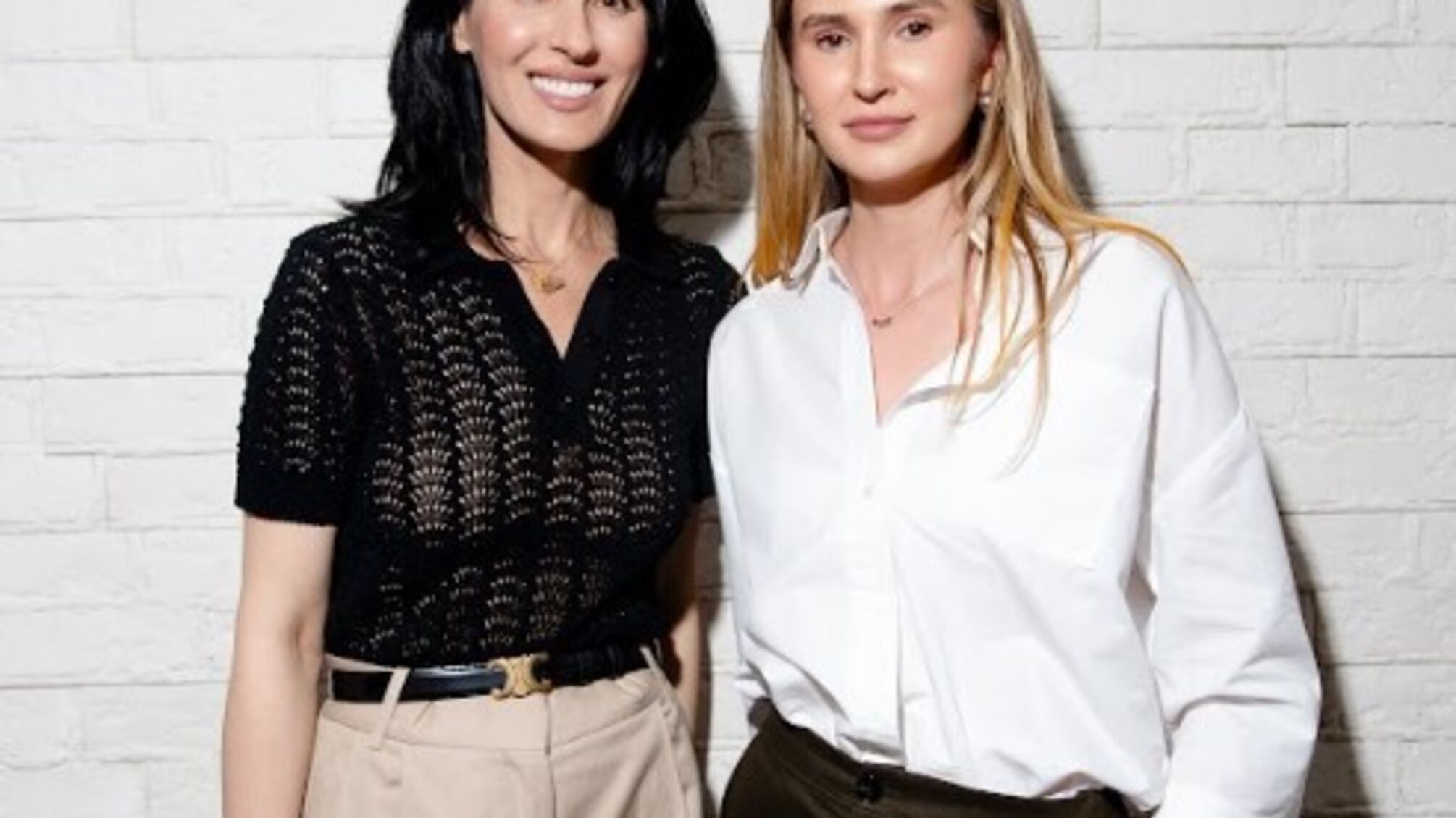 Анита Соловей и Маша Ефросинина объединили блоггеров, чтобы закрыть сбор 'Женская броня' на анатомические бронежилеты для украинских защитниц