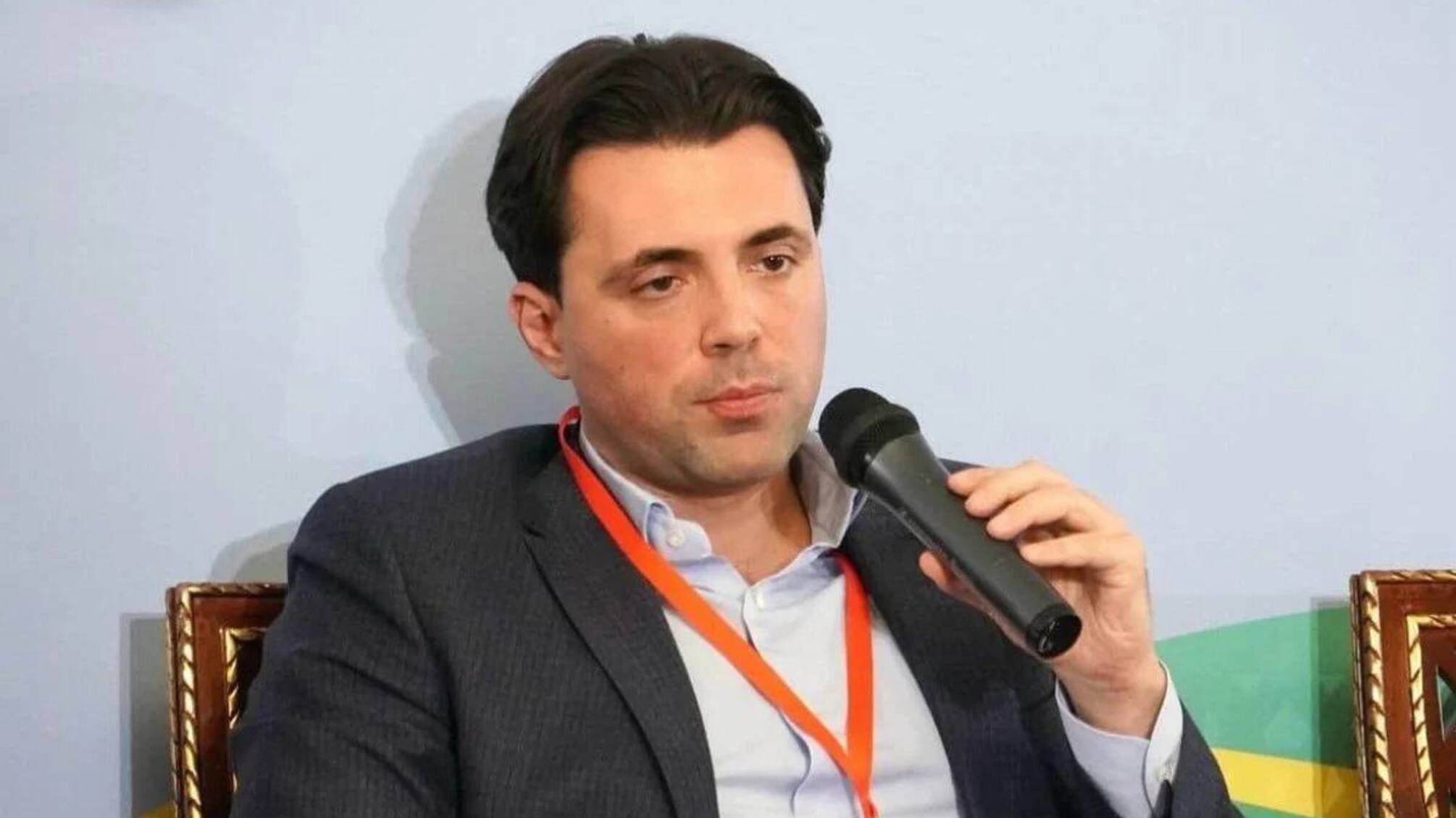 Береза обвиняет 'Укрэнерго' в завышении цен на бронежилеты: новые подробности дела