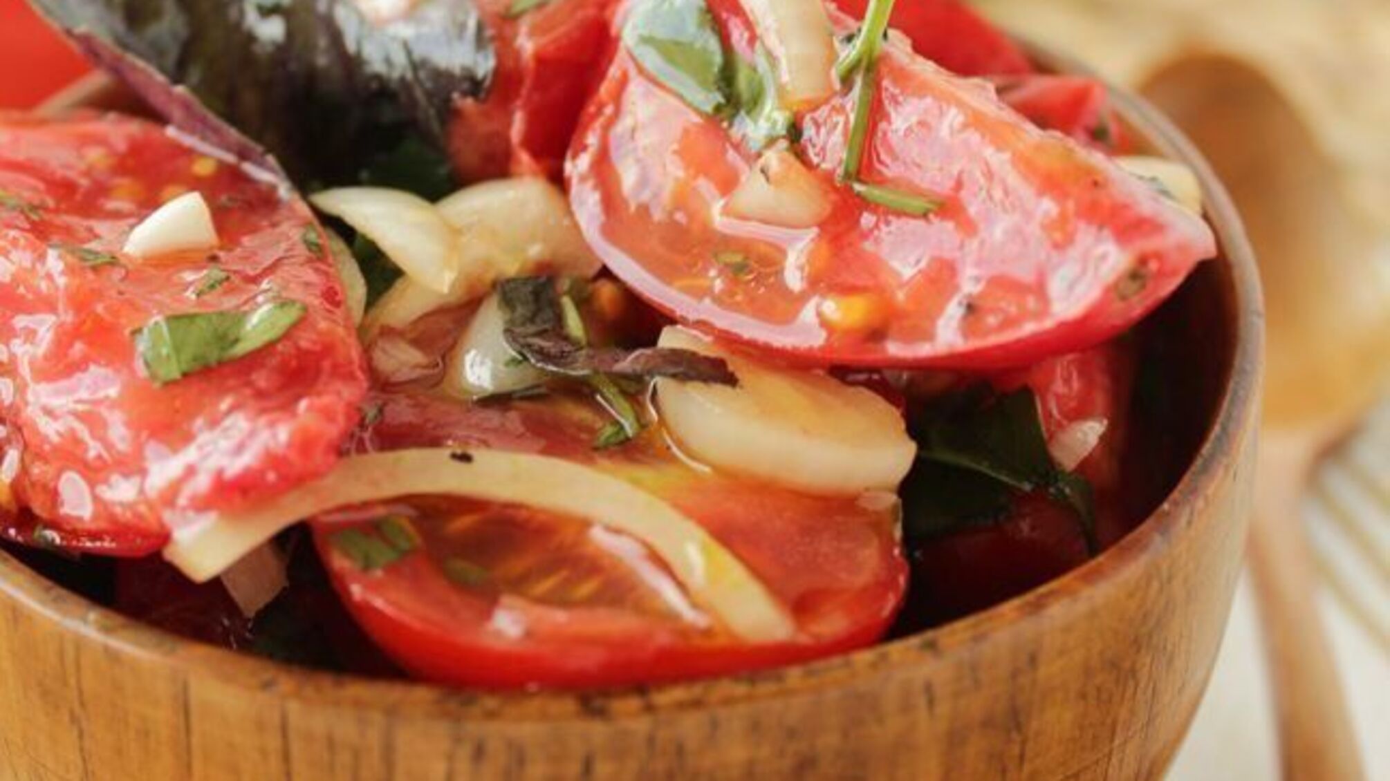 Соковиті закусочні помідори чері