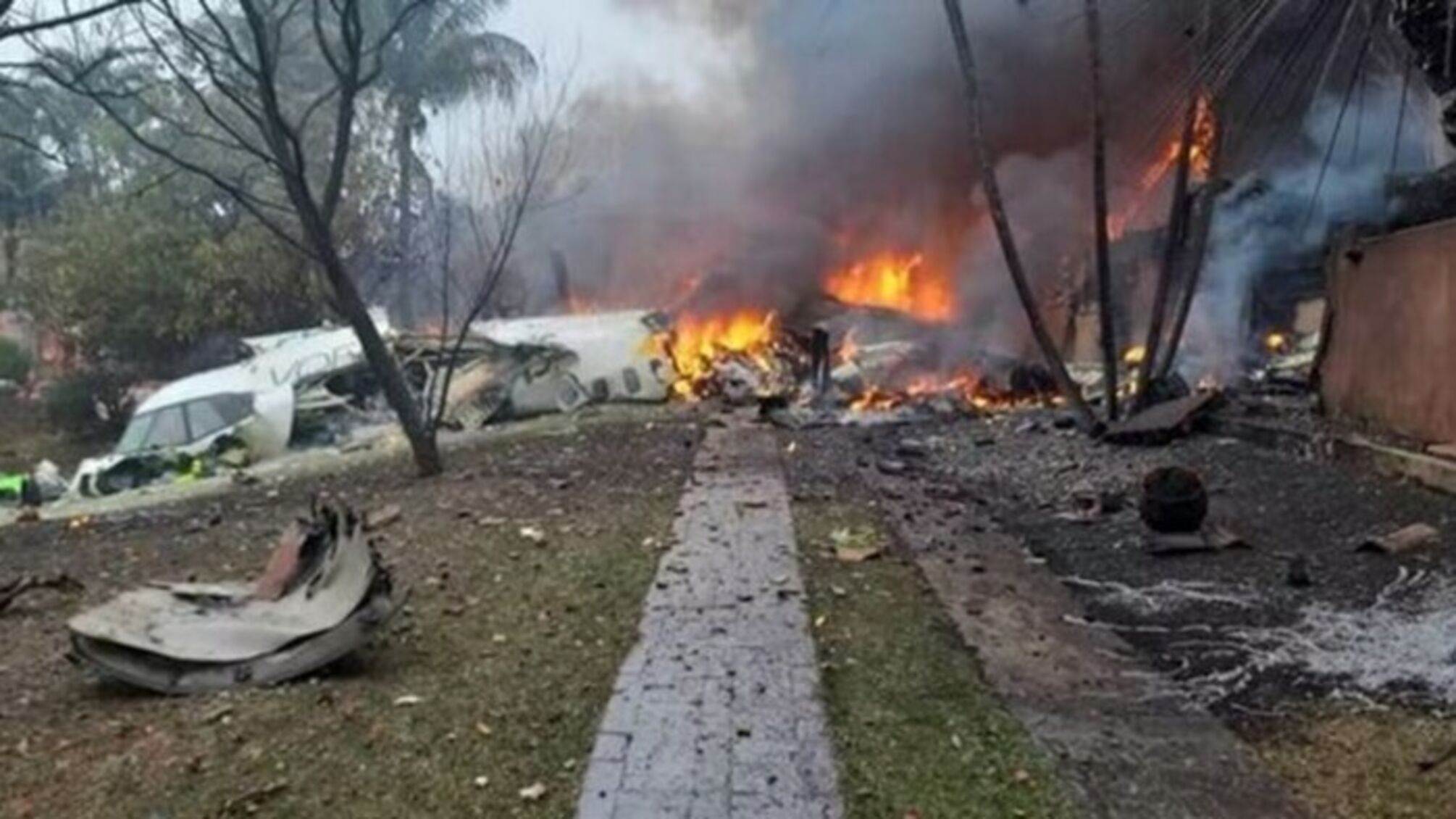 Самолет ATR-72 разбился в Бразилии: все пассажиры погибли