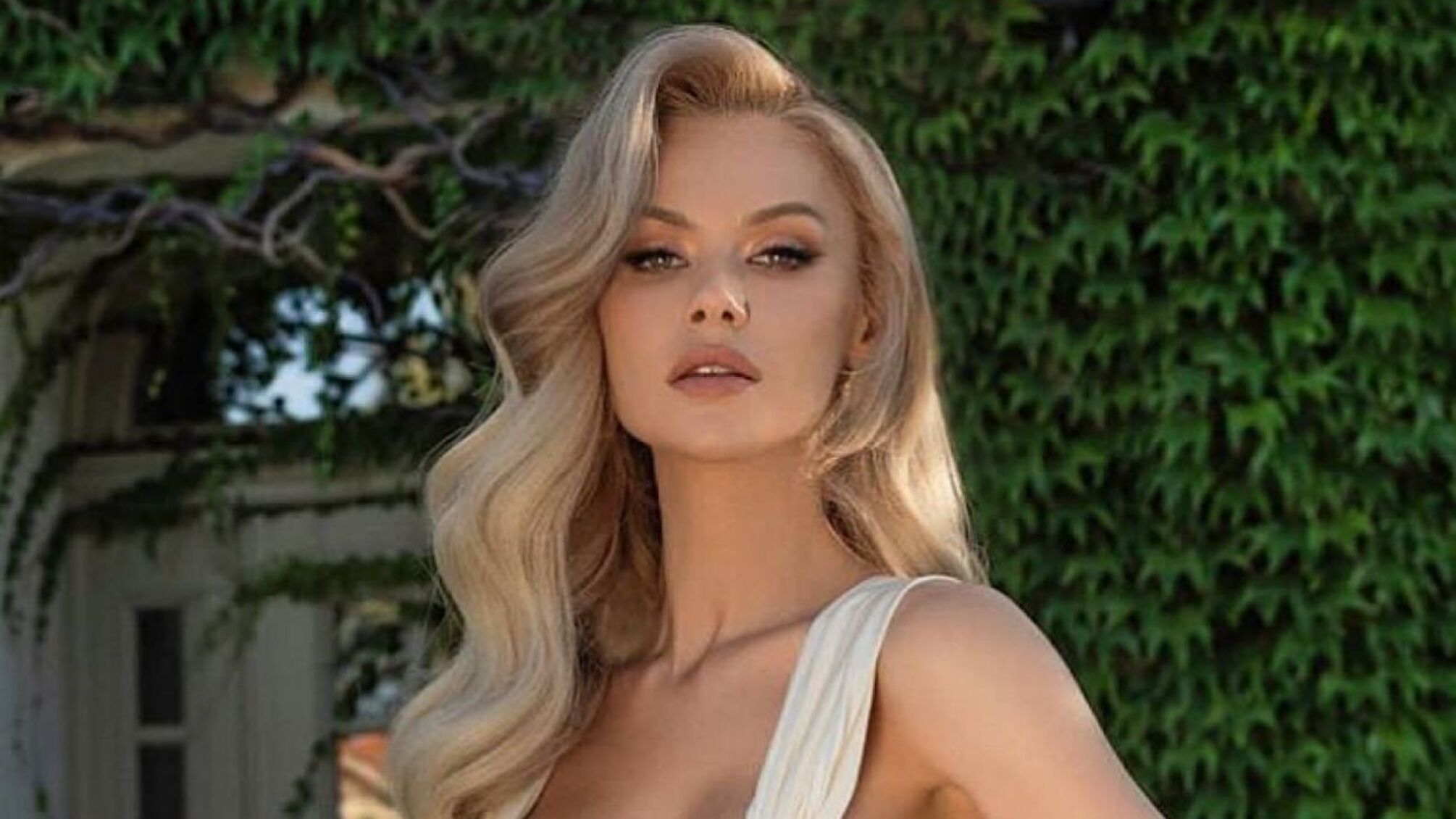 Вікторія Апанасенко повідомила про вагітність первістком і показала фото