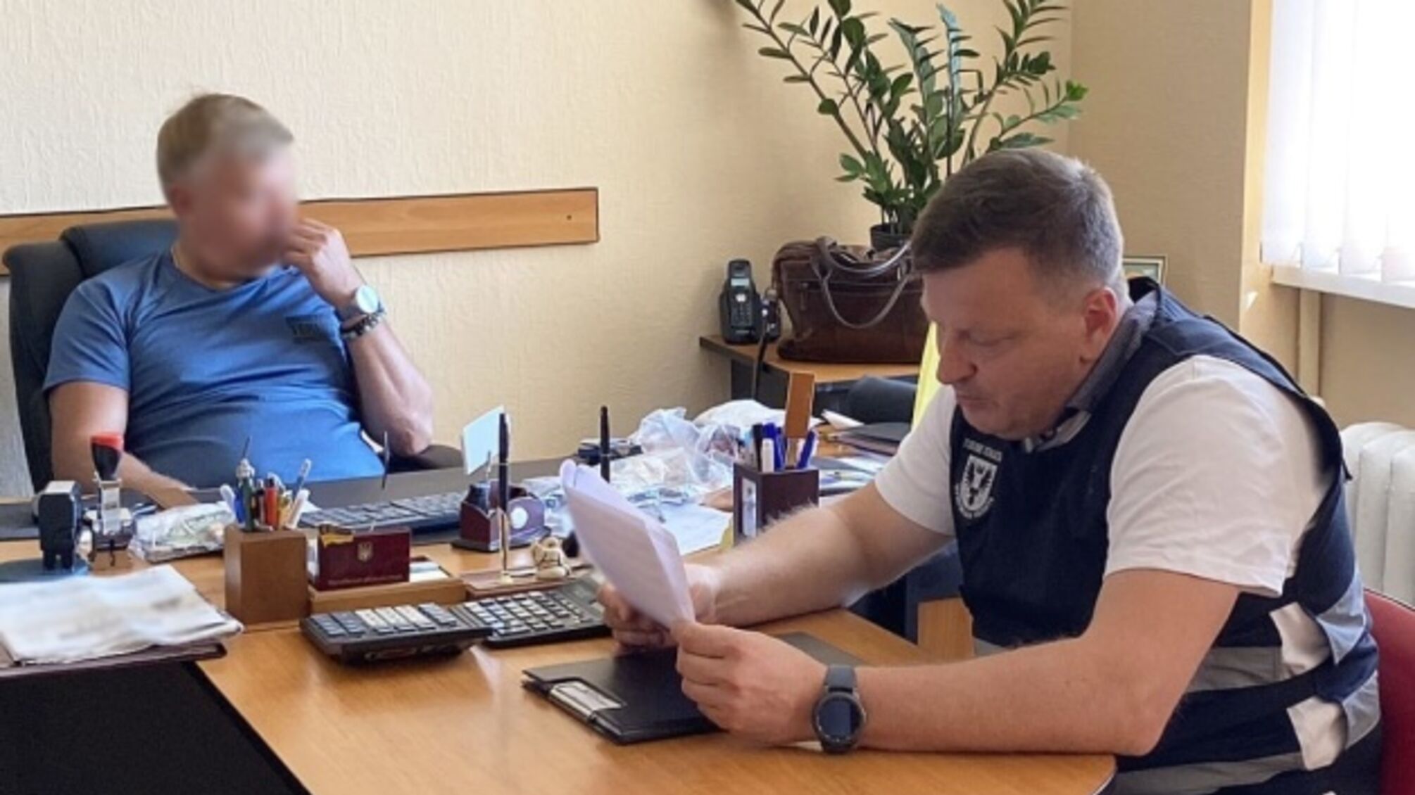 На Чернігівщині викрили чиновника, який незаконно облаштував на підприємстві криптоферму