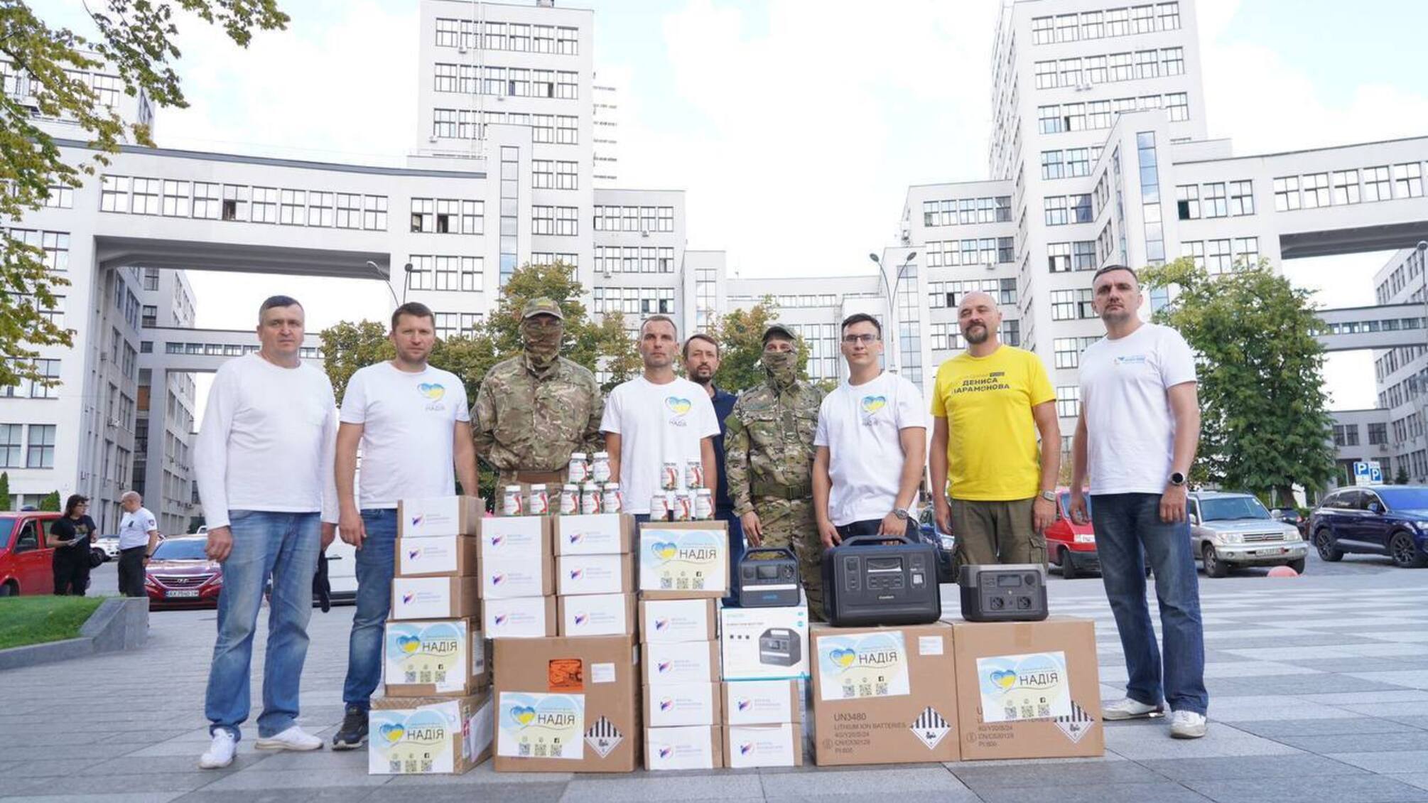 БФ молодежной инициативы 'Надежда' доставил помощь на Донетчину и Харьковщину