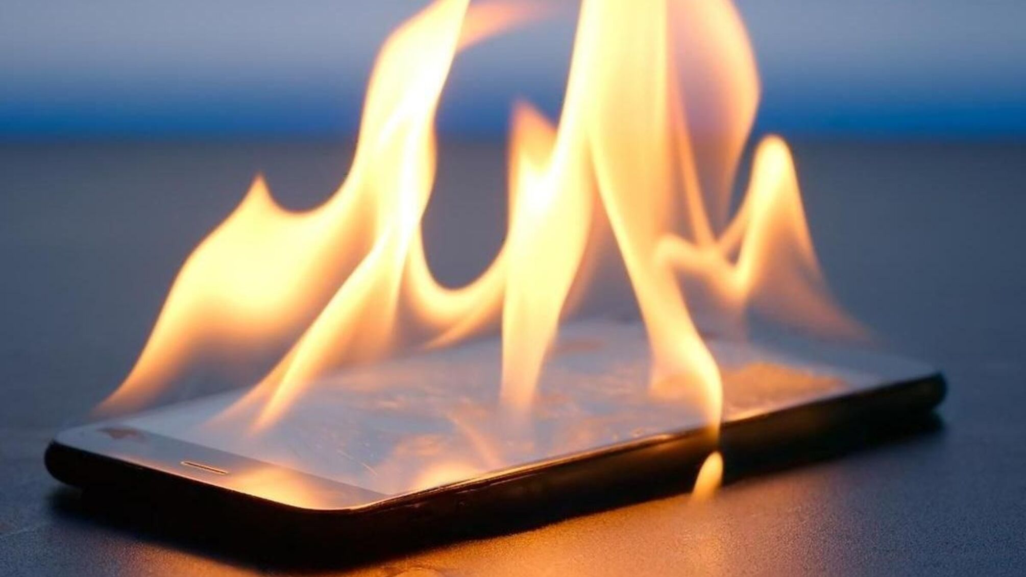 Як захистити смартфон від перегріву влітку: прості поради